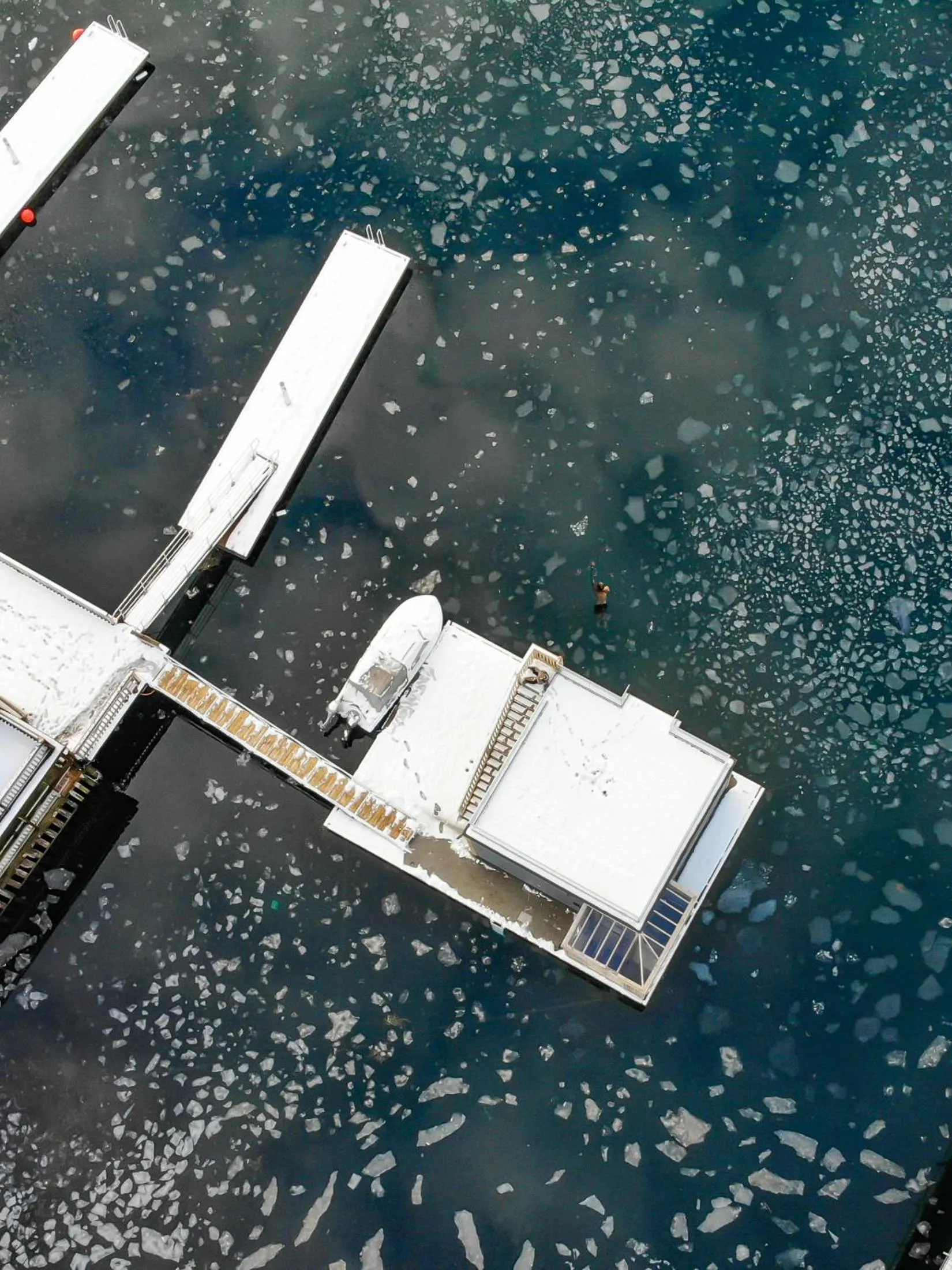 Spa and wellness centre/facilities in Svinøya Rorbuer