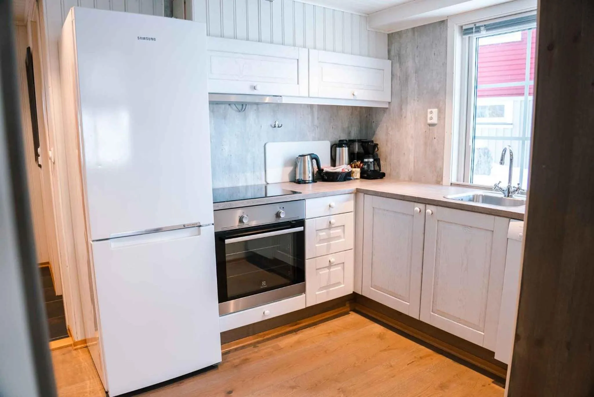 Kitchen or kitchenette in Svinøya Rorbuer