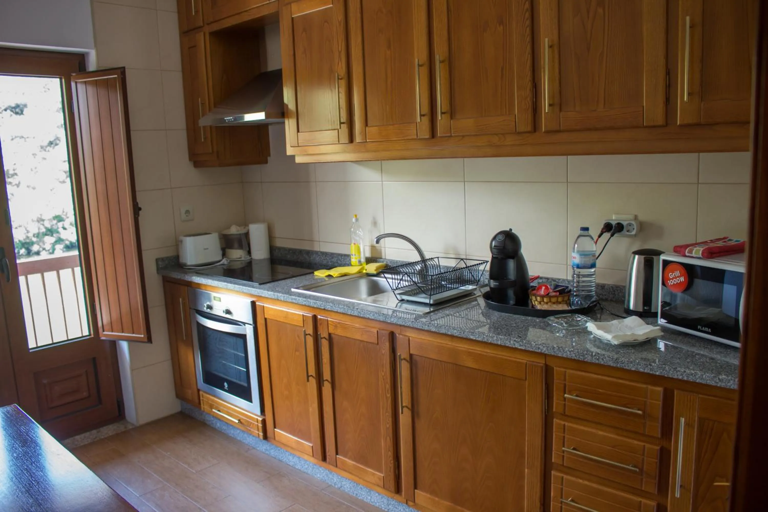 Kitchen or kitchenette in Hotel Casa do Tua
