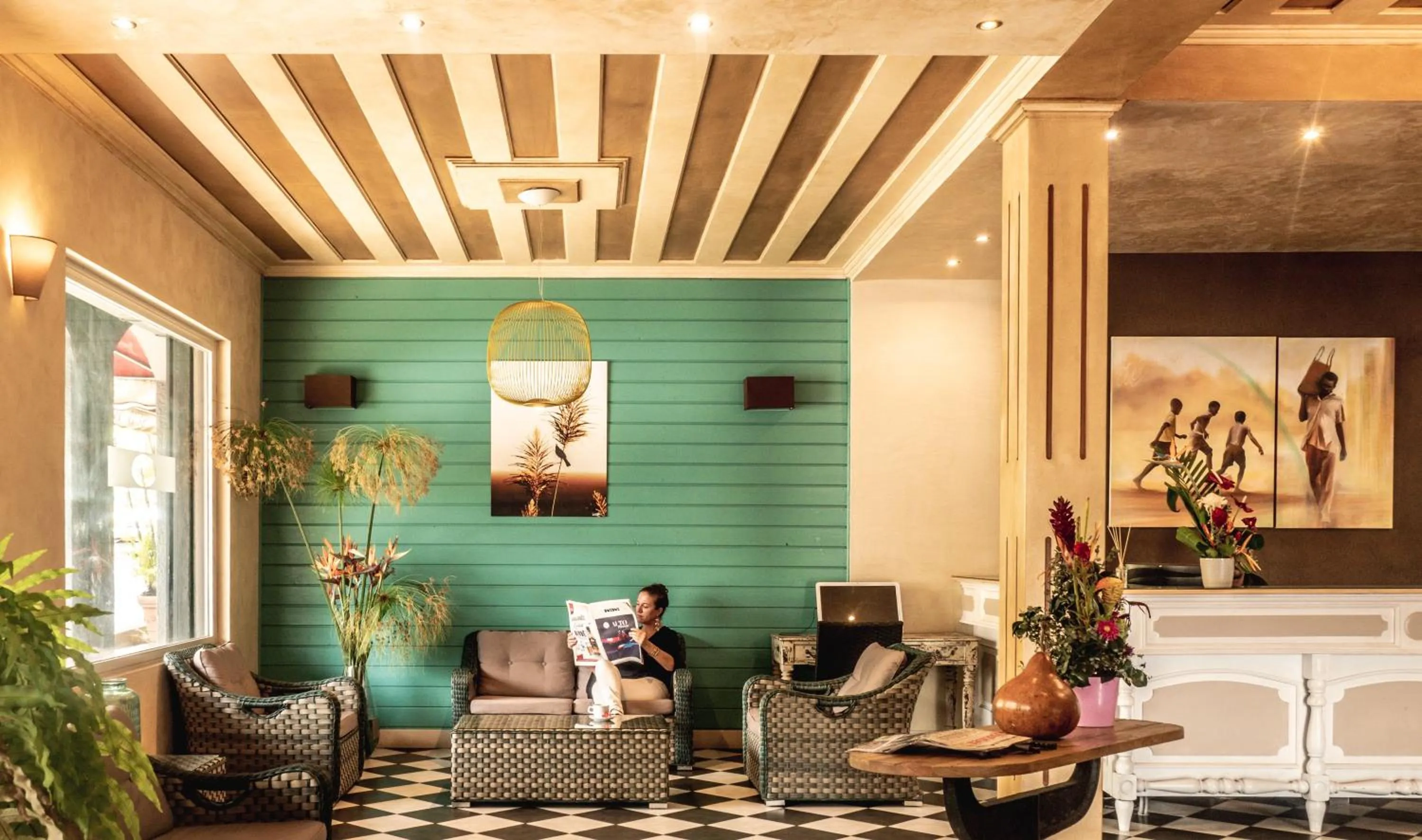 Lobby or reception in Sud Hôtel