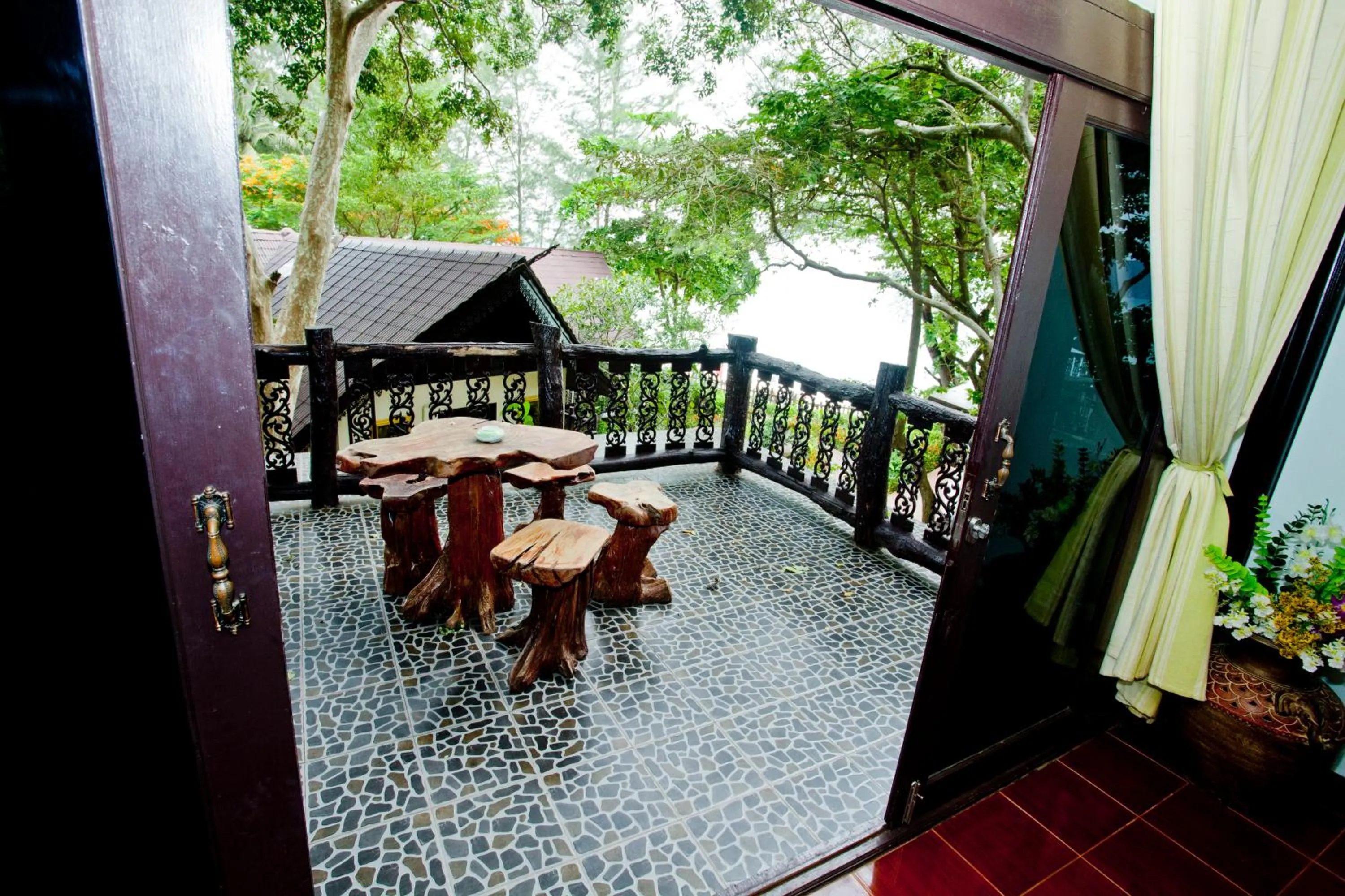 Paradise Pearl Bungalows