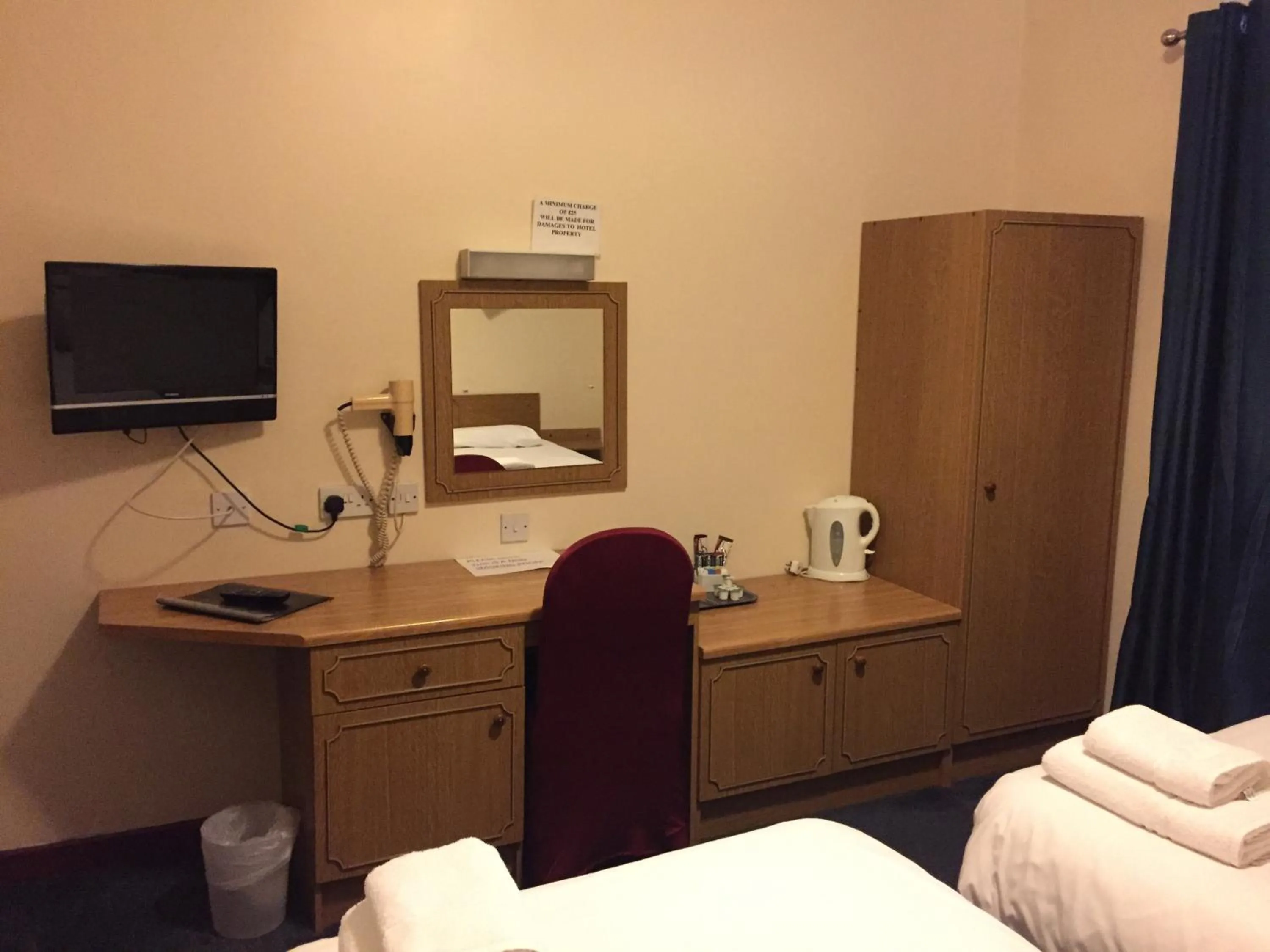 Bed in The Abbey Hotel and conference centre