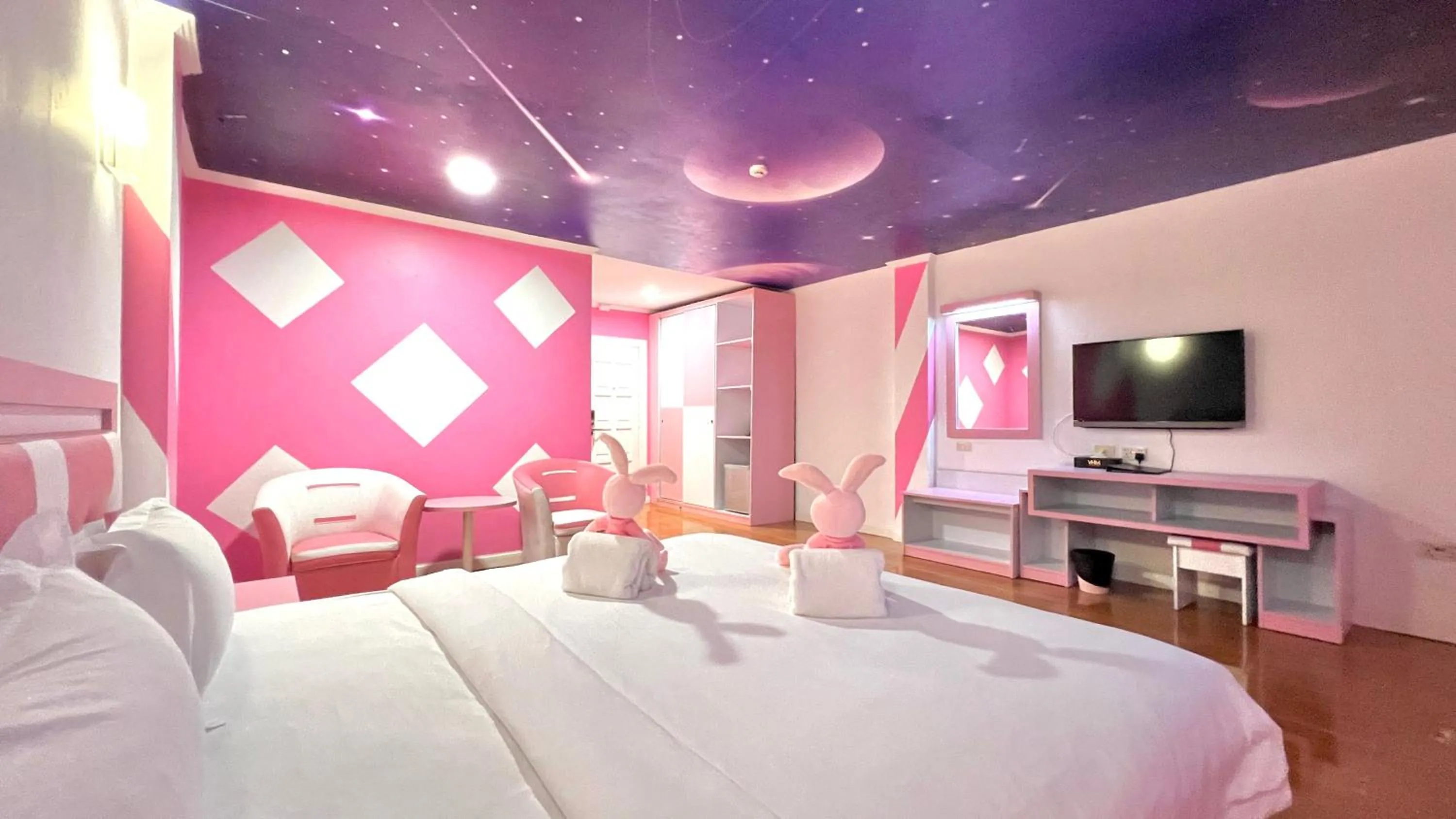 Bedroom, Bed in The Wai Hotel Danok