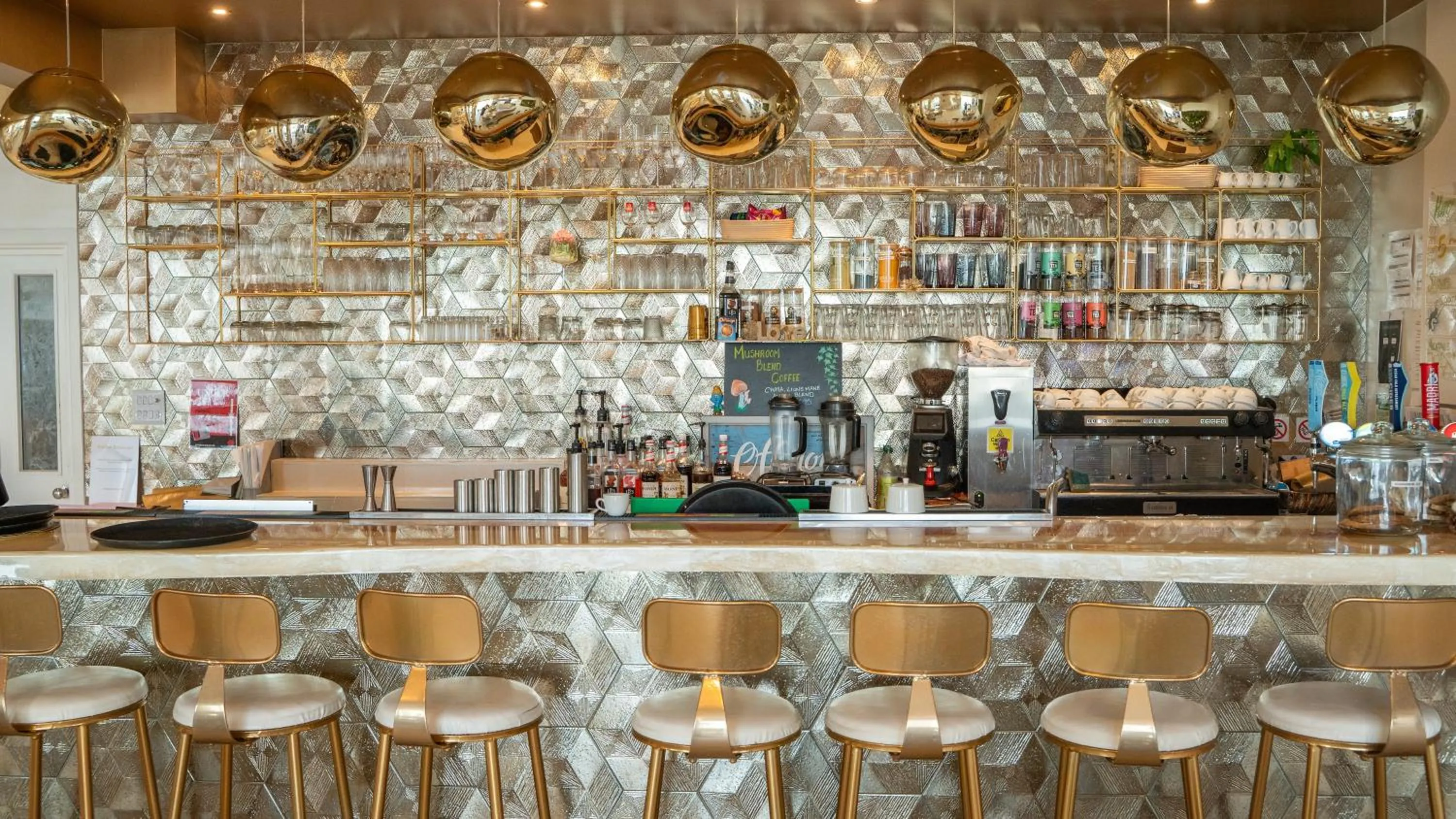 Restaurant/places to eat in OYO Newquay Beach Hotel