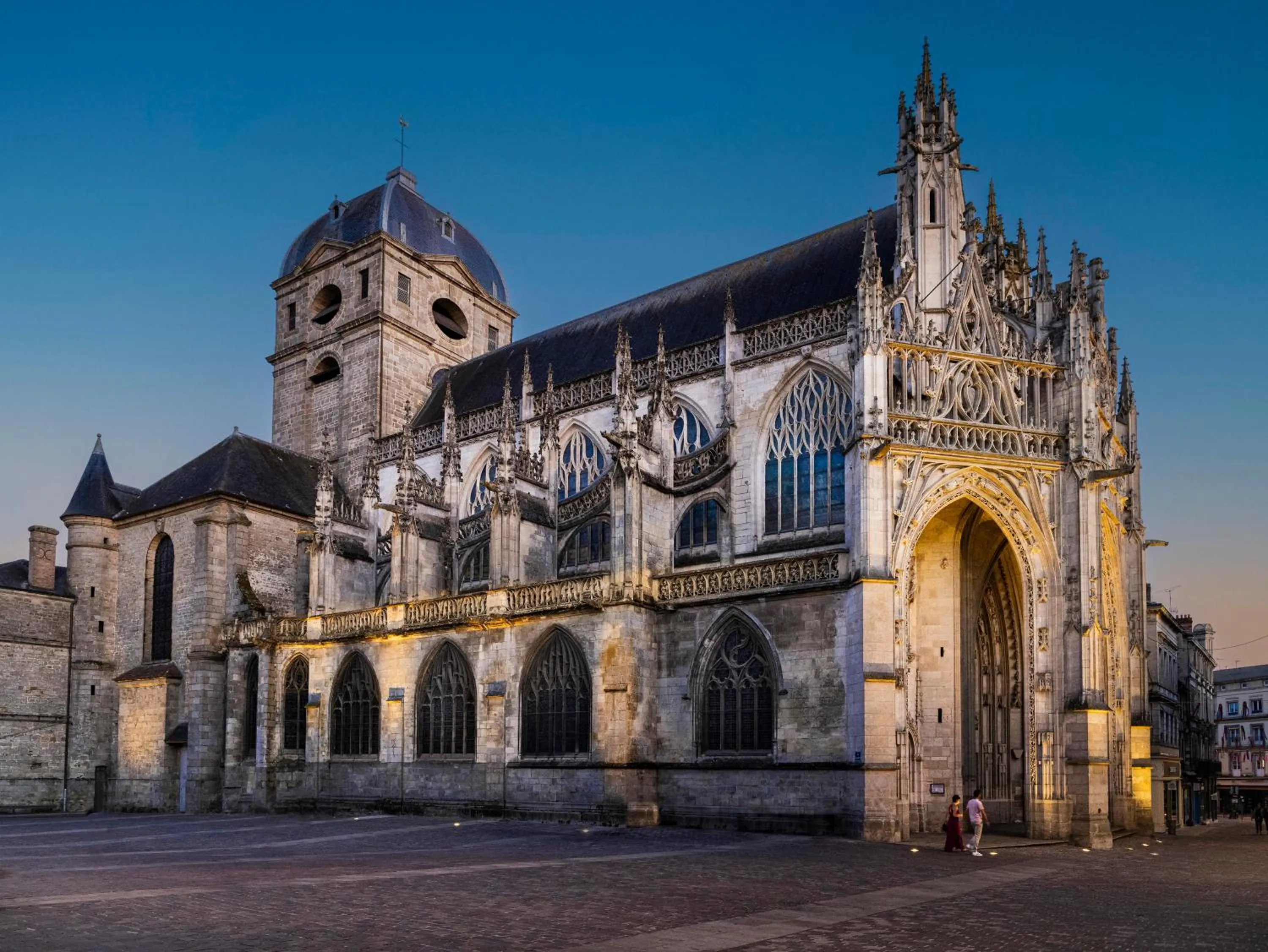 Nearby landmark in ibis Alençon