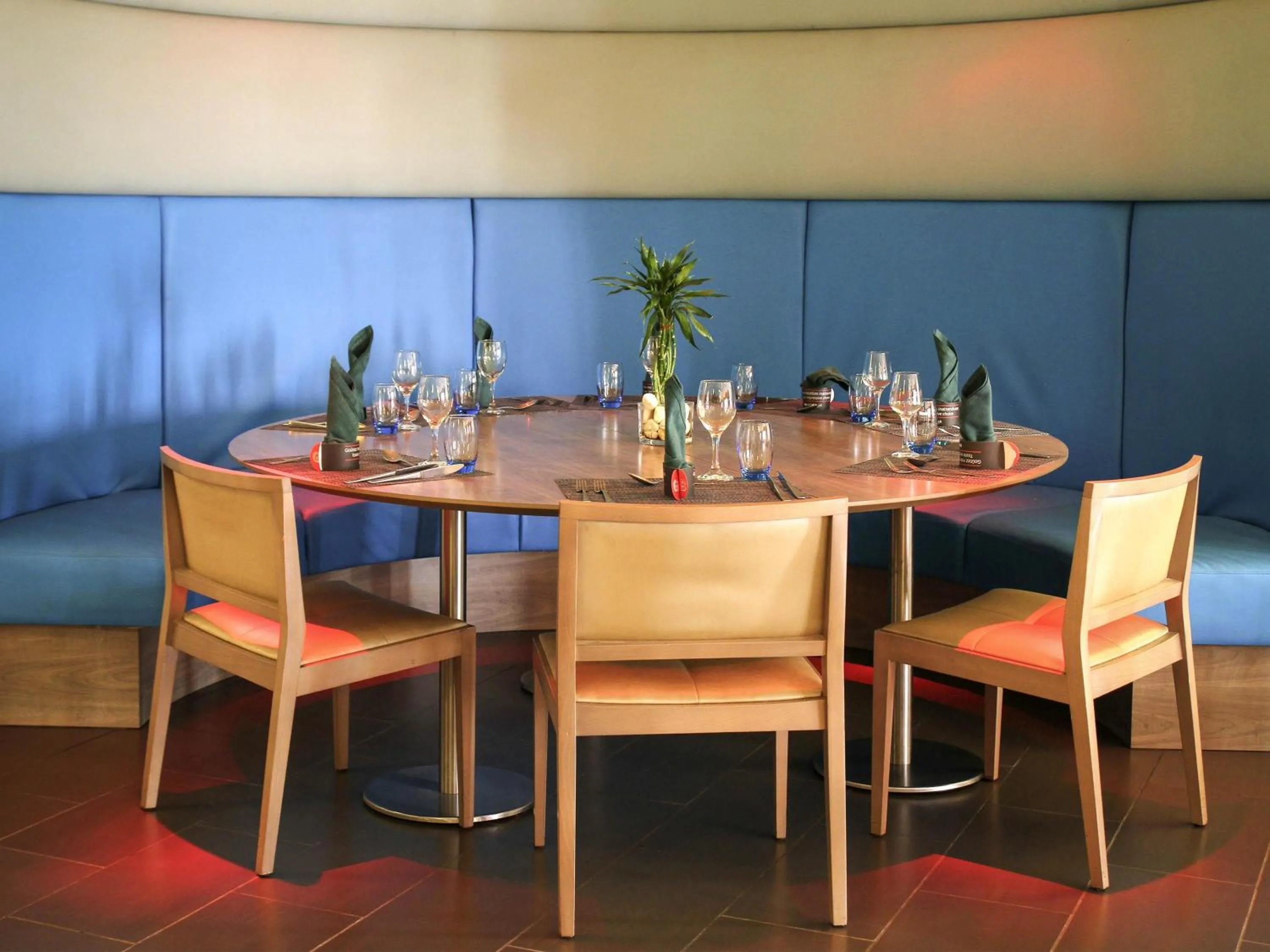 Restaurant/places to eat in Novotel Constantine