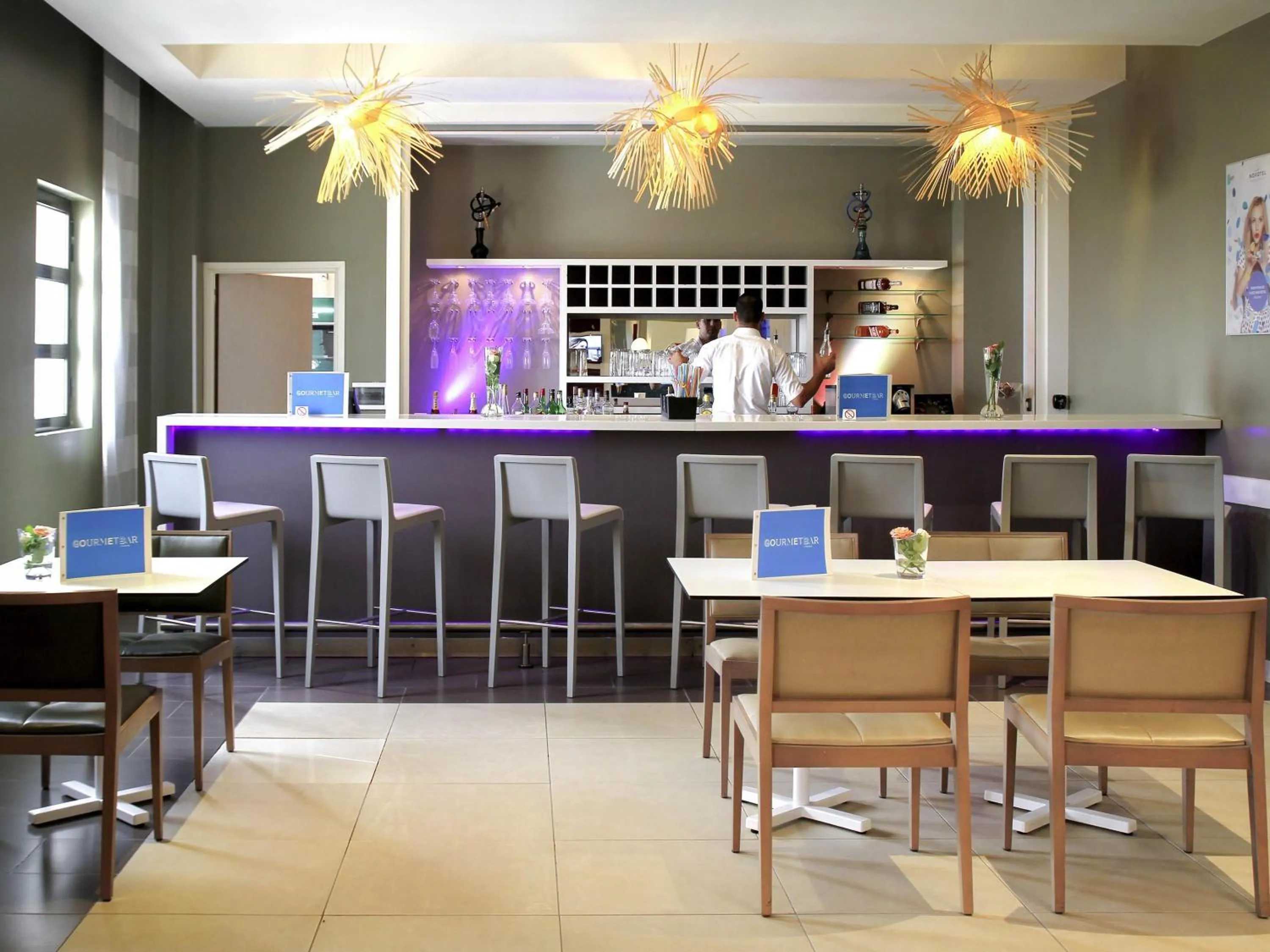 Lounge or bar in Novotel Constantine