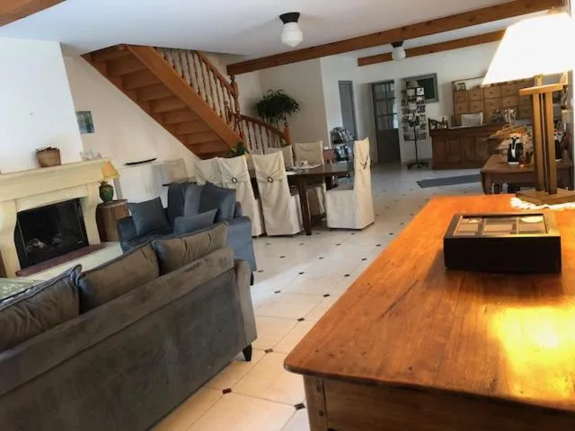 Communal lounge/ TV room in Les Lavandières