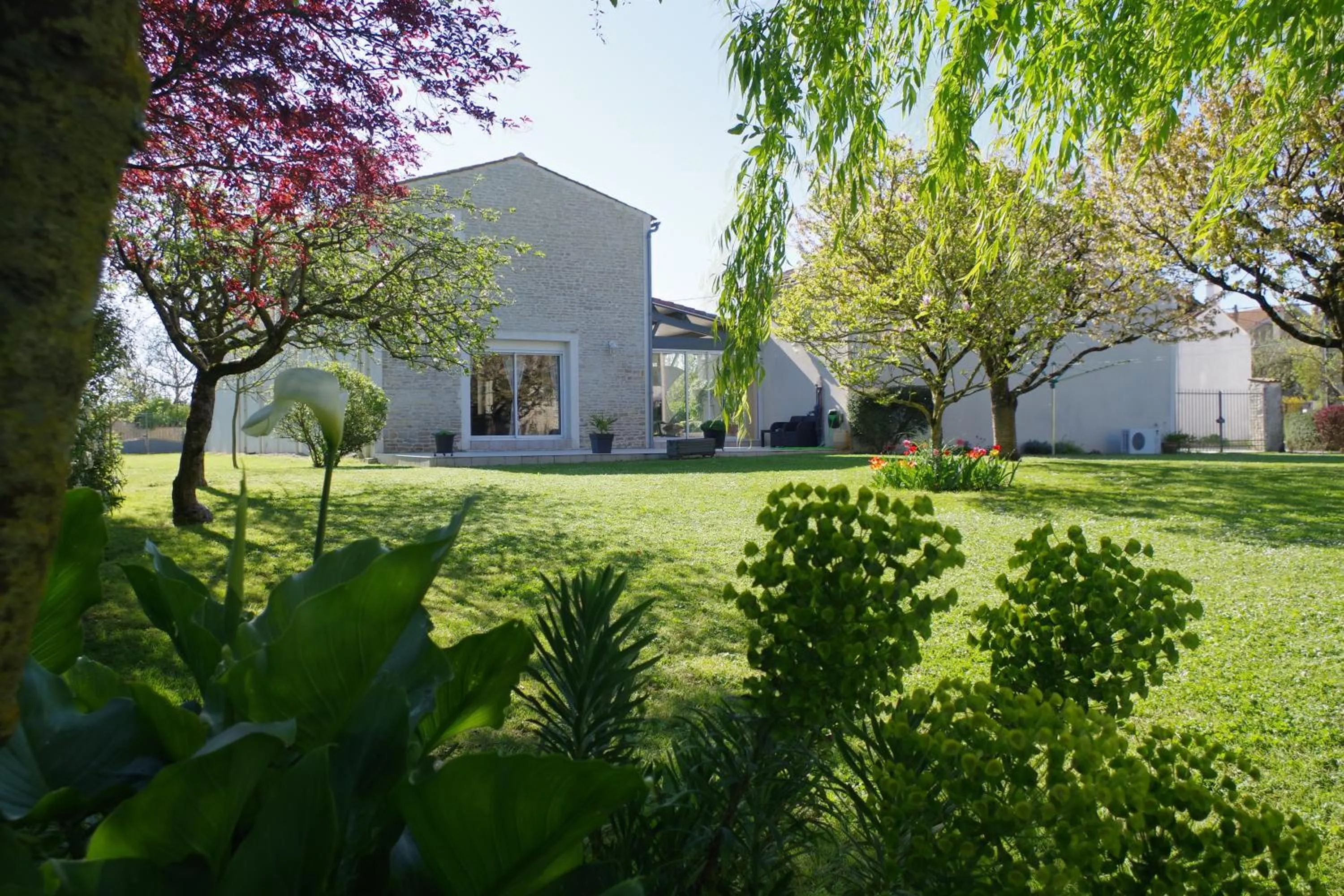 Staff in Les Lavandières