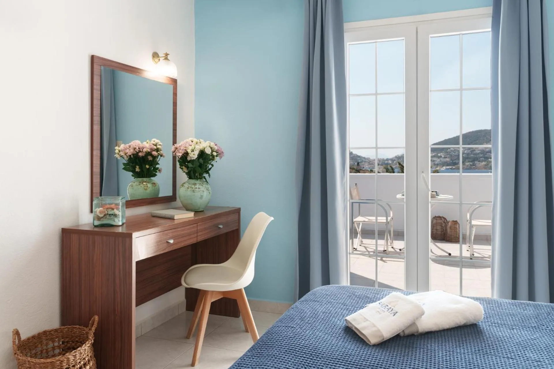 Bed in Saraya Resort