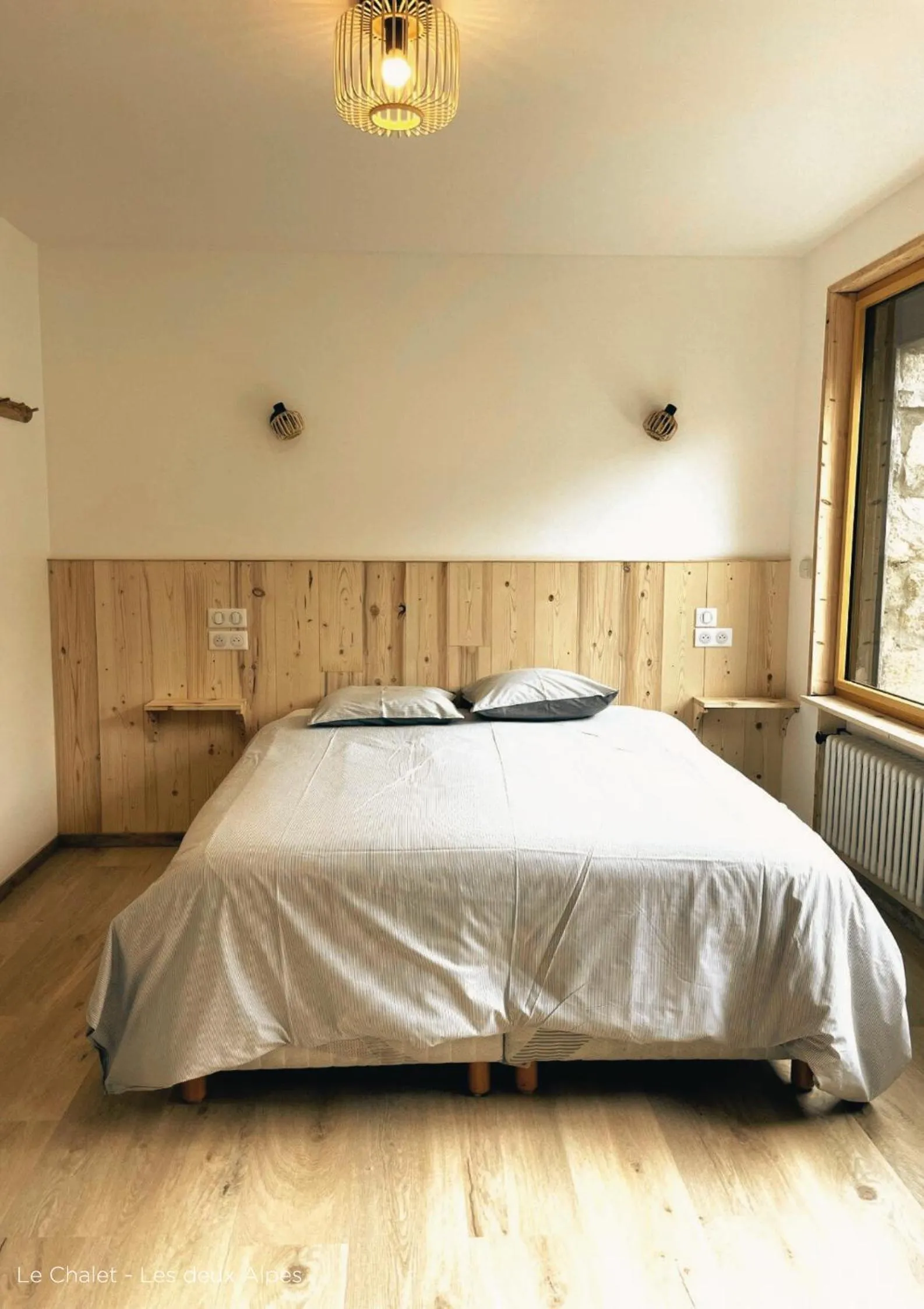 Bedroom, Bed in Le Chalet