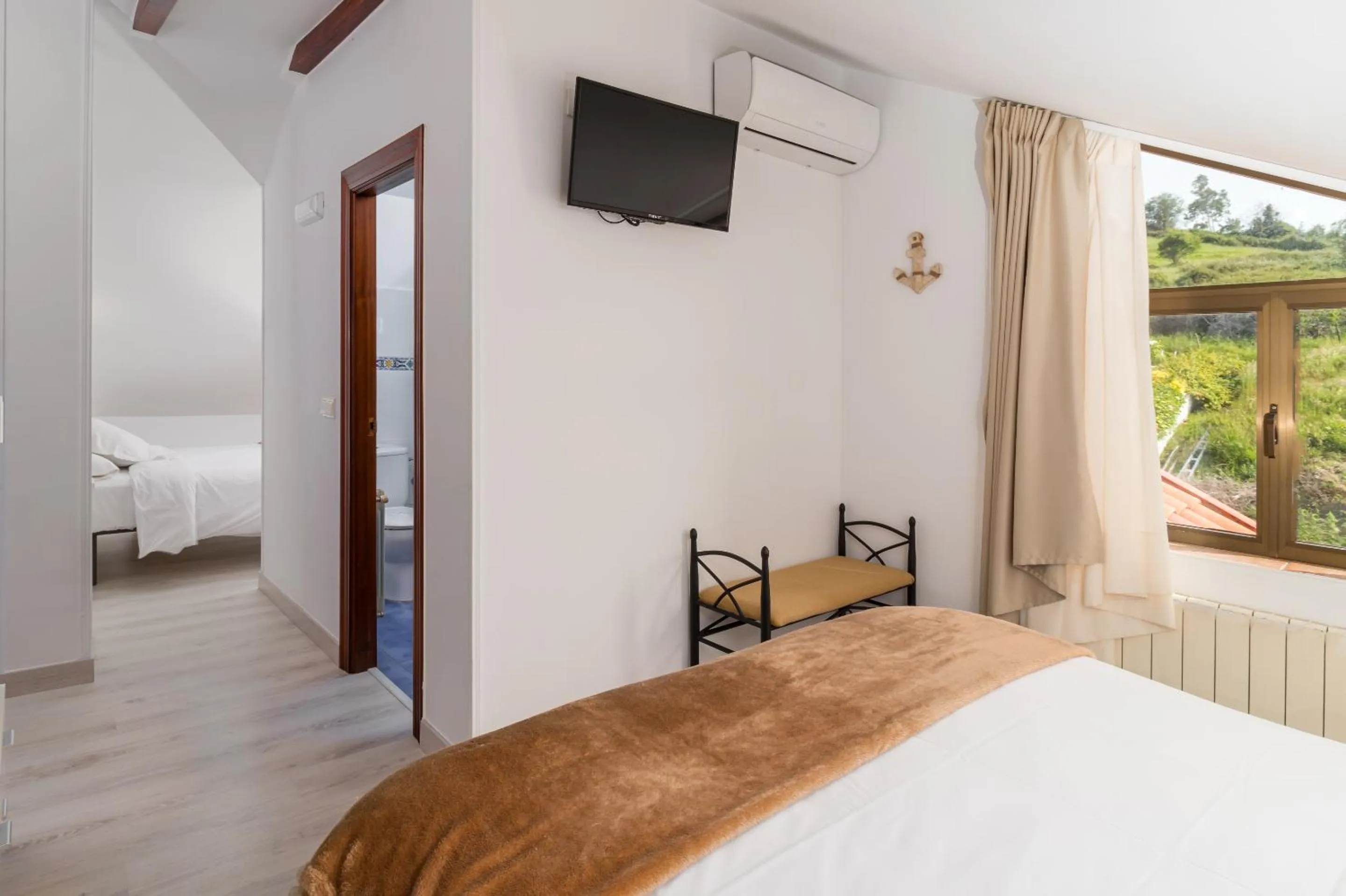 Bedroom, Bed in Hotel SanMar