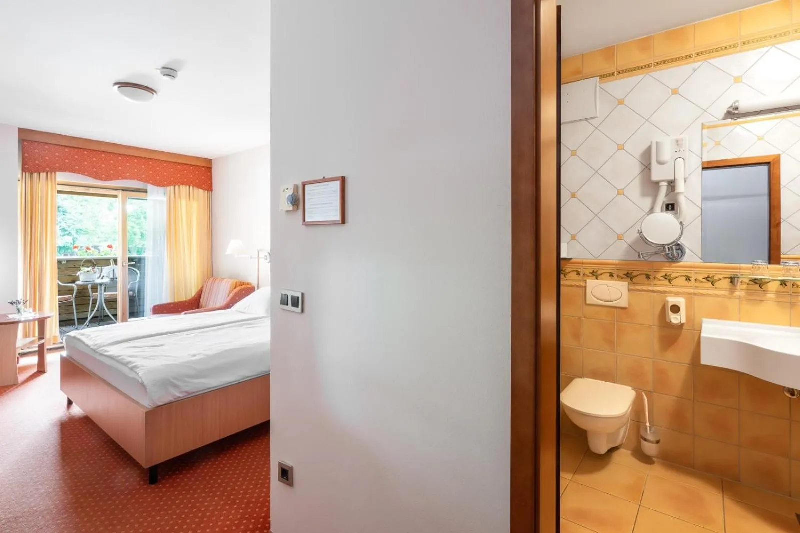 Toilet, Bed in Terme Banovci - Hotel Zeleni Gaj