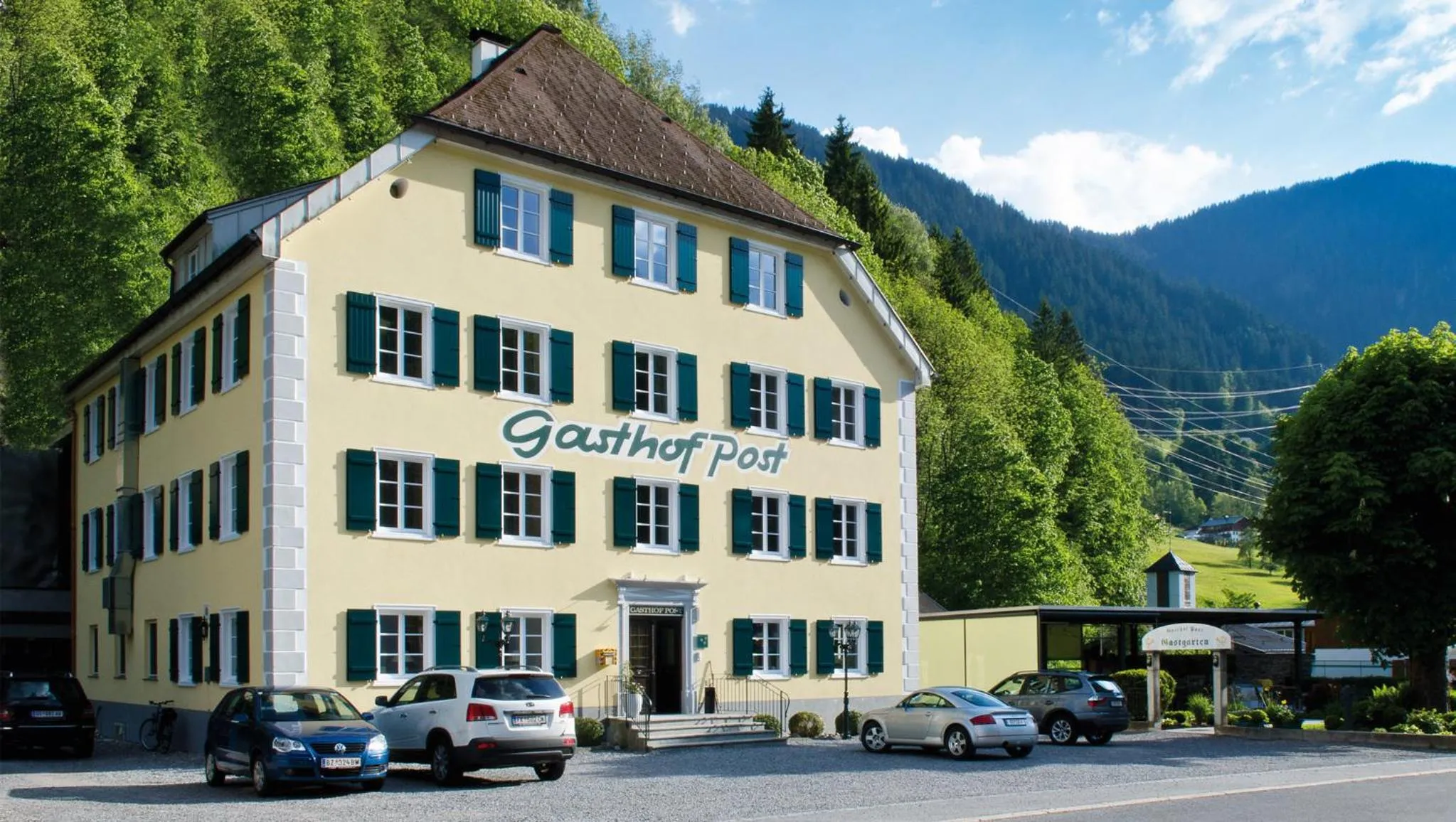 Facade/entrance in Gasthof Post