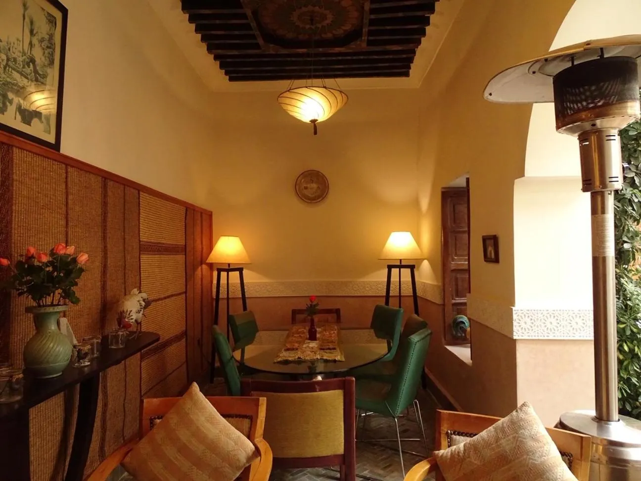 Restaurant/places to eat in Riad Le Coq Berbère