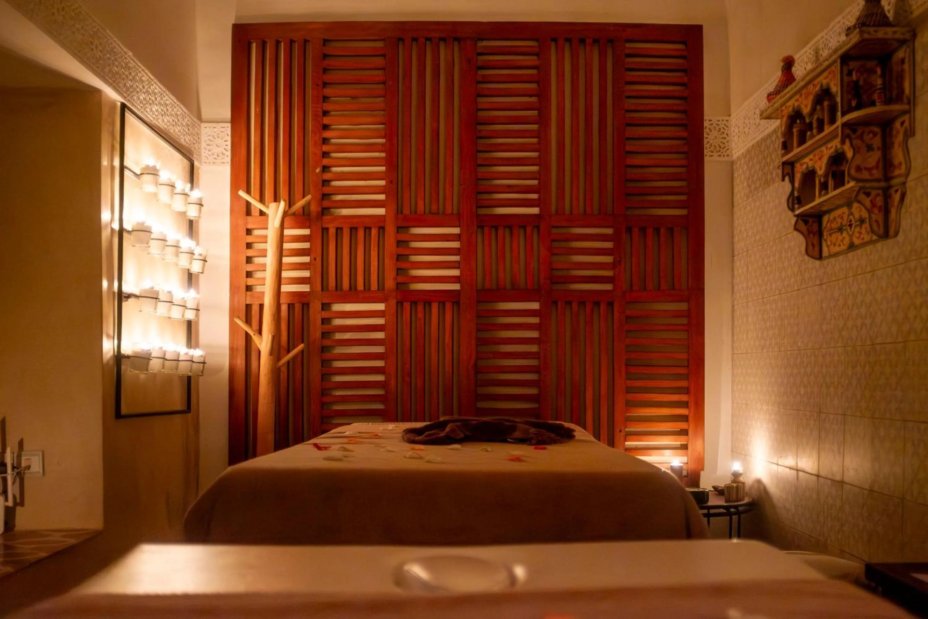 Massage, Bed in Riad Le Coq Berbère