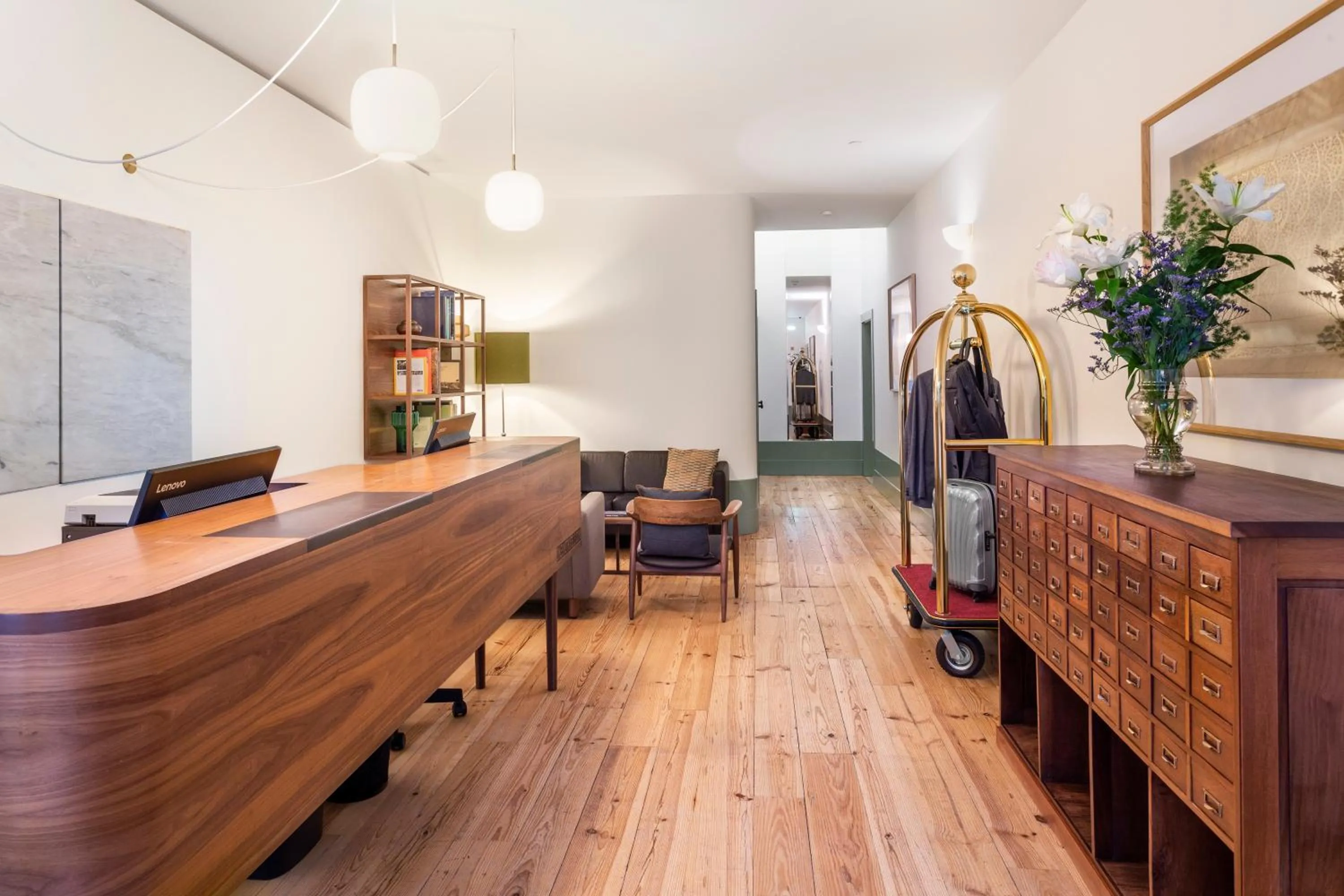 Lobby or reception in One Shot Aliados Goldsmith