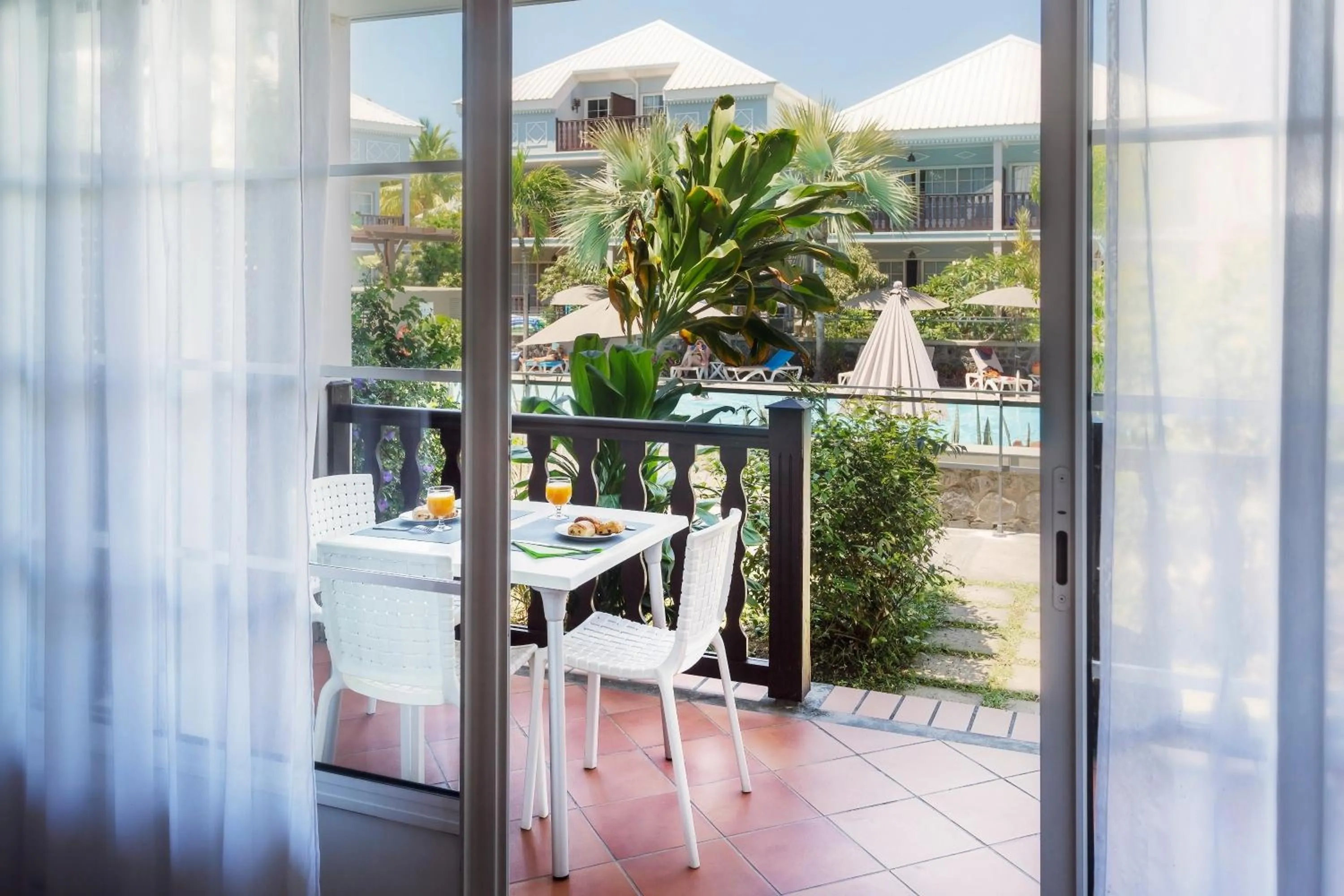 Pool view in Hôtel Les Créoles