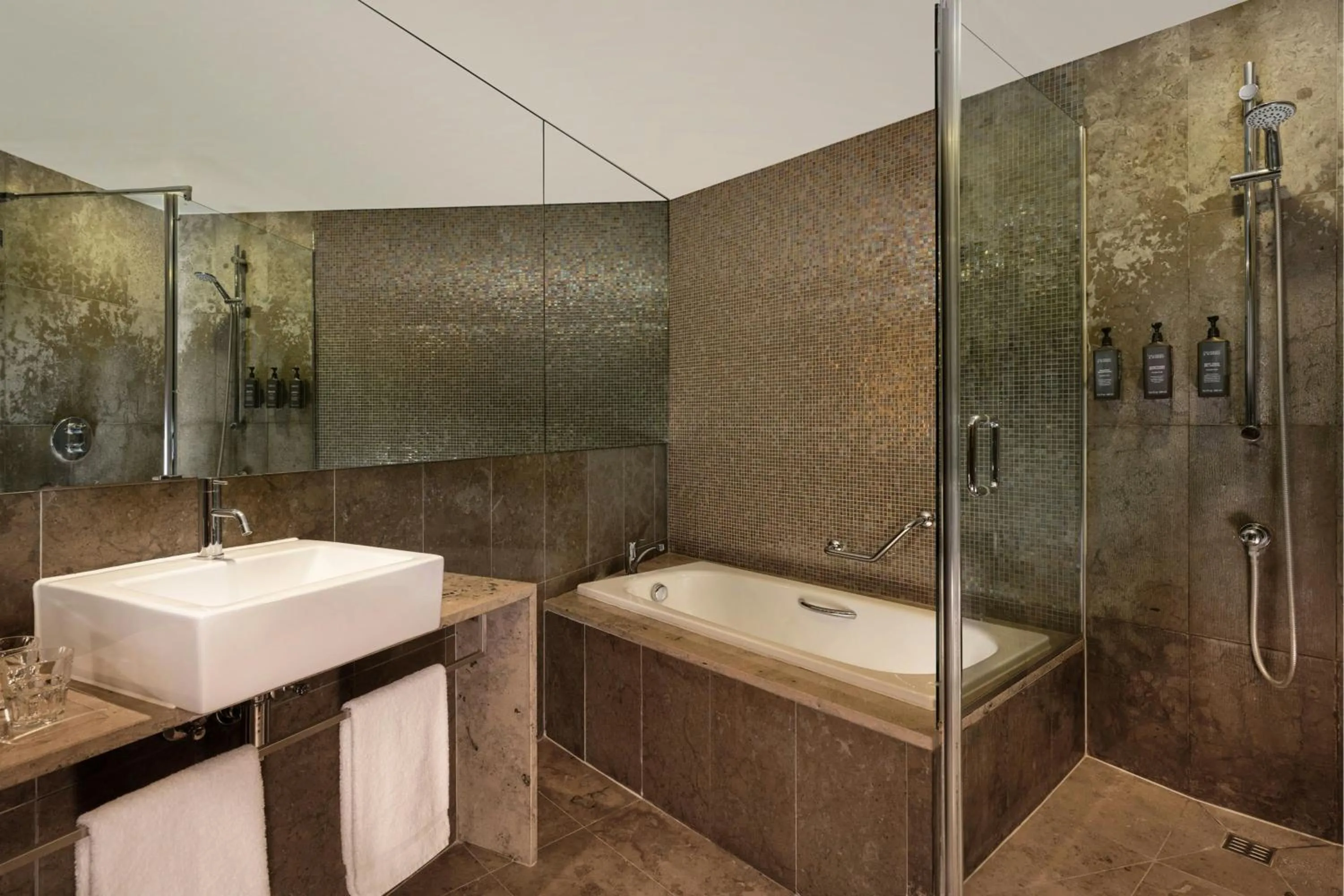 Bathroom in Sheraton Athlone Hotel