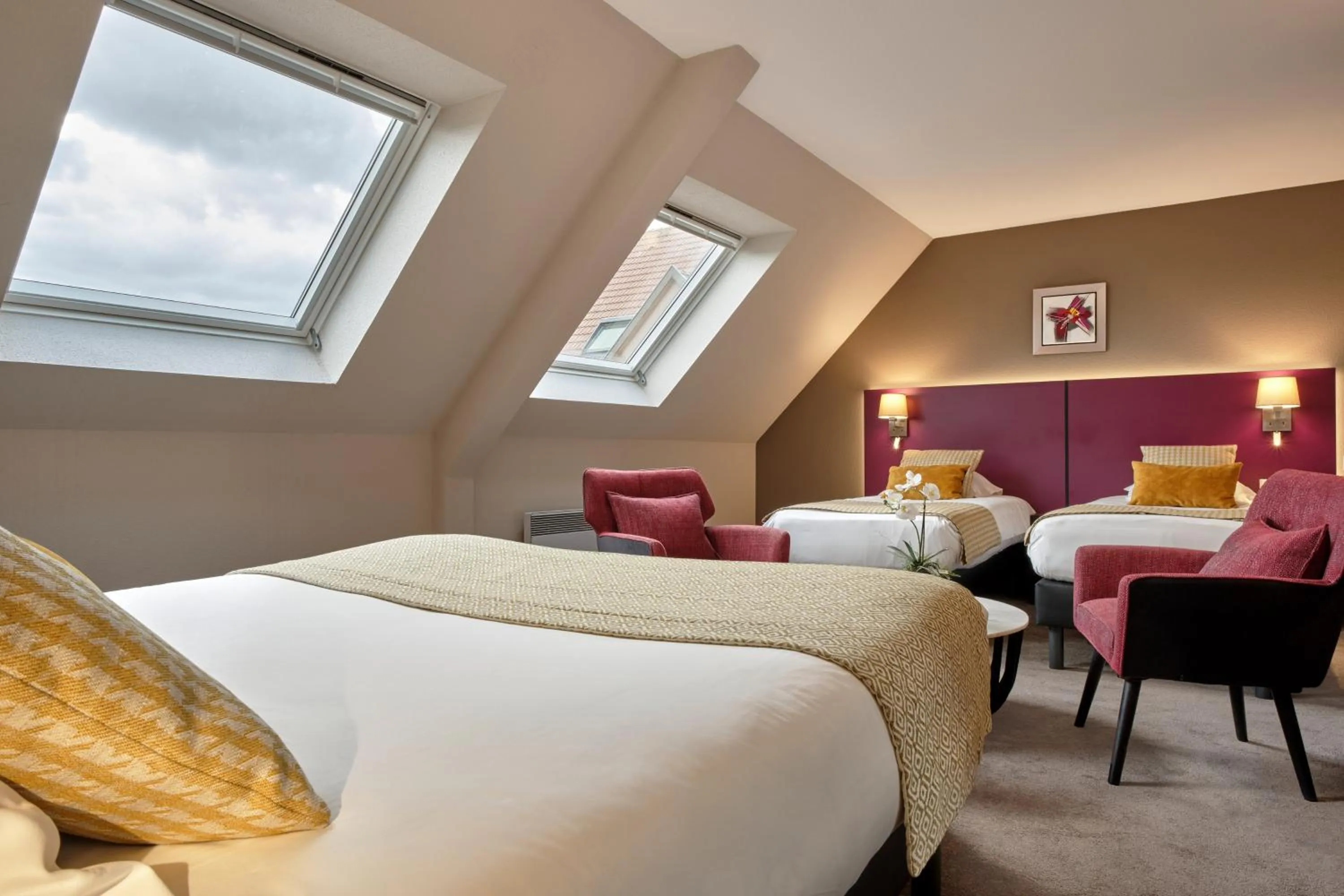 Bedroom, Bed in Hotel Restaurant Crystal