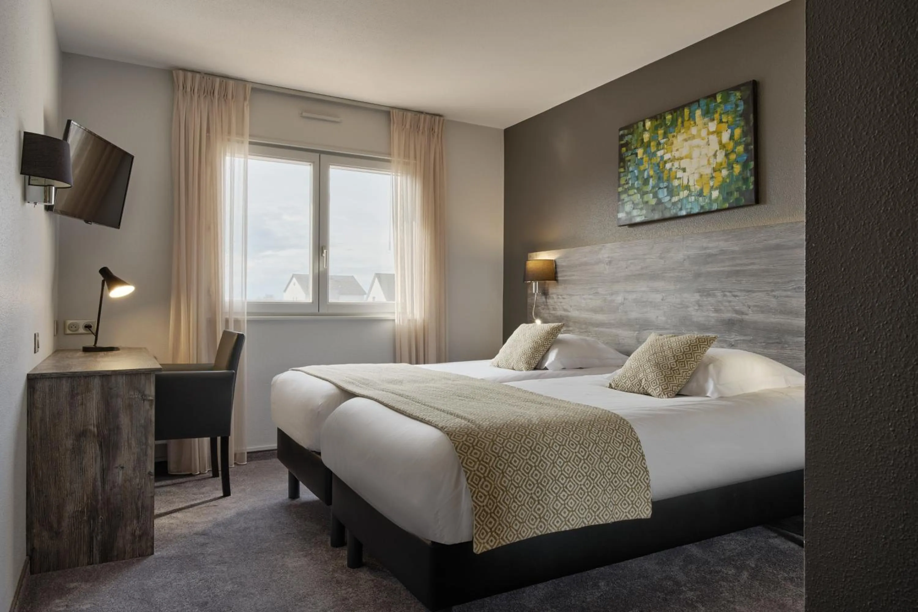 Bedroom, Bed in Hotel Restaurant Crystal