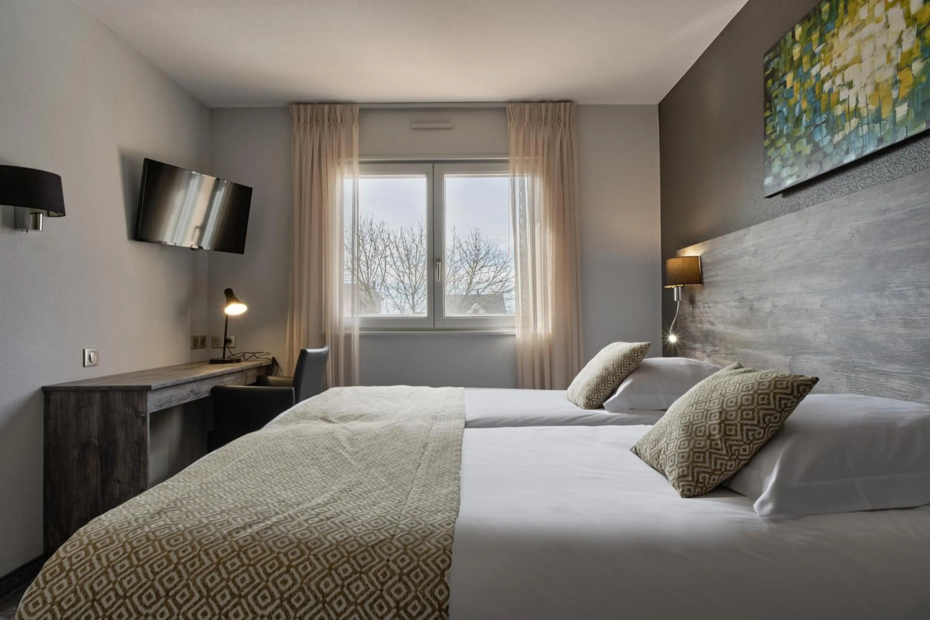 Bedroom, Bed in Hotel Restaurant Crystal