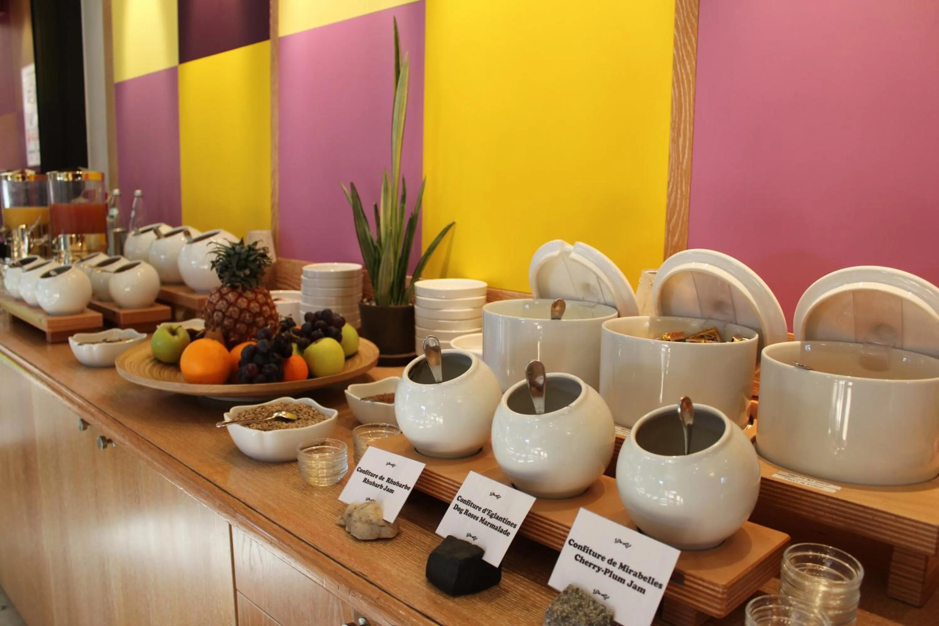 Restaurant/places to eat in Hotel Restaurant Crystal