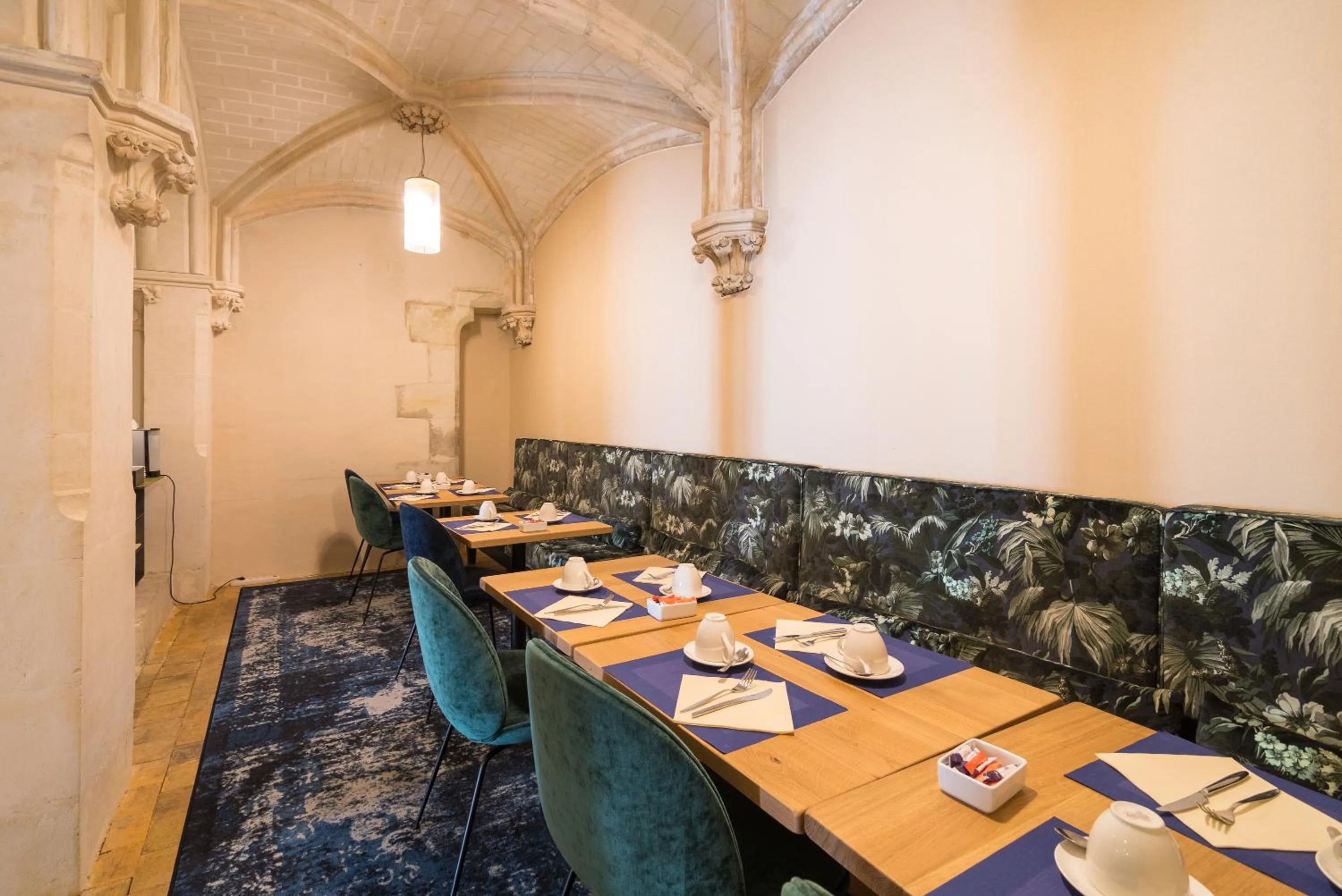 Food and drinks in Mercure Poitiers Centre