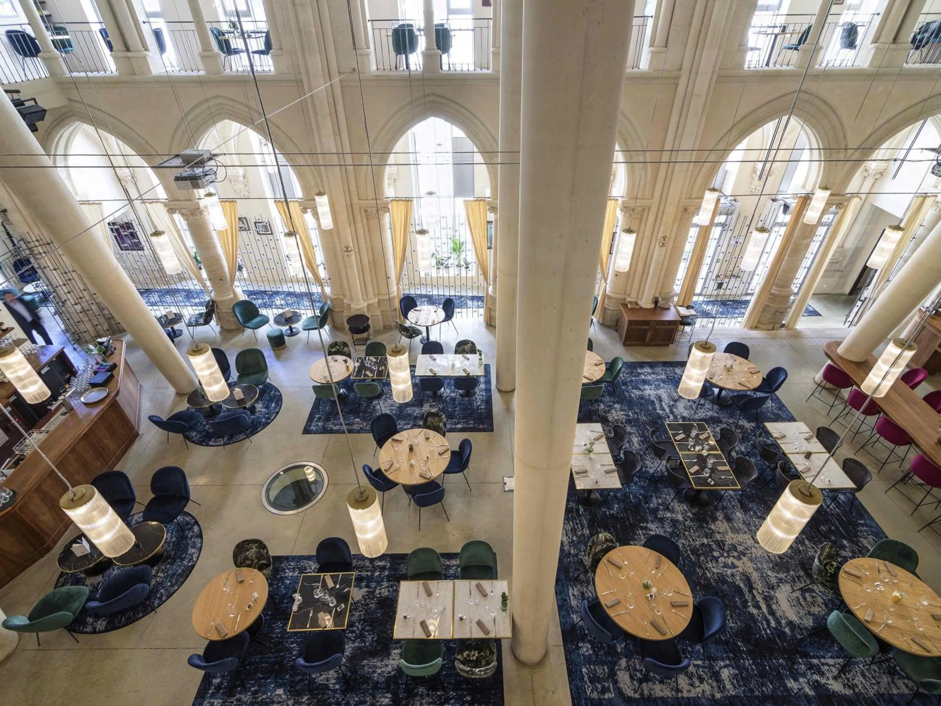 Restaurant/places to eat in Mercure Poitiers Centre