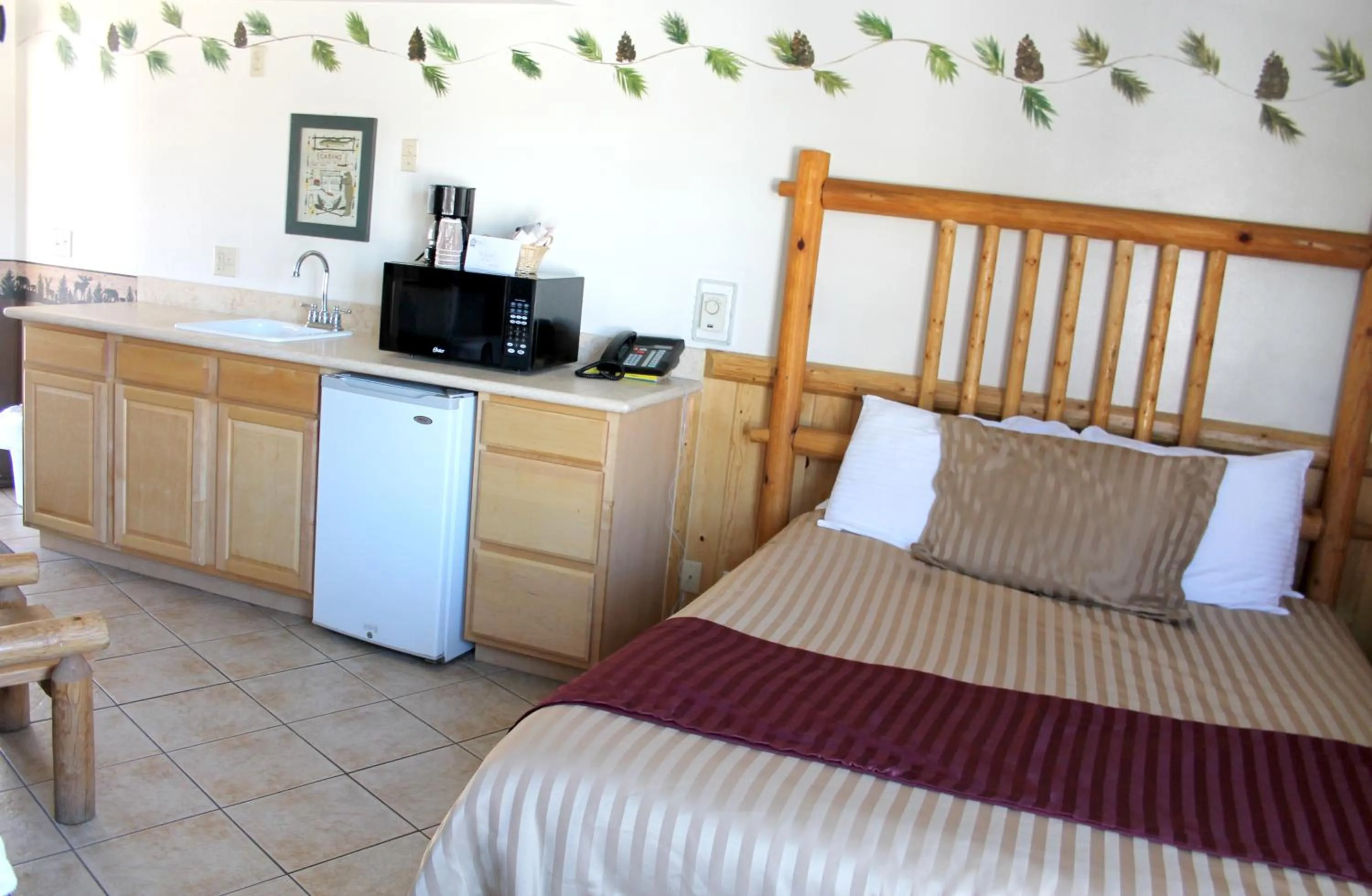 Bed in Fireside Lodge