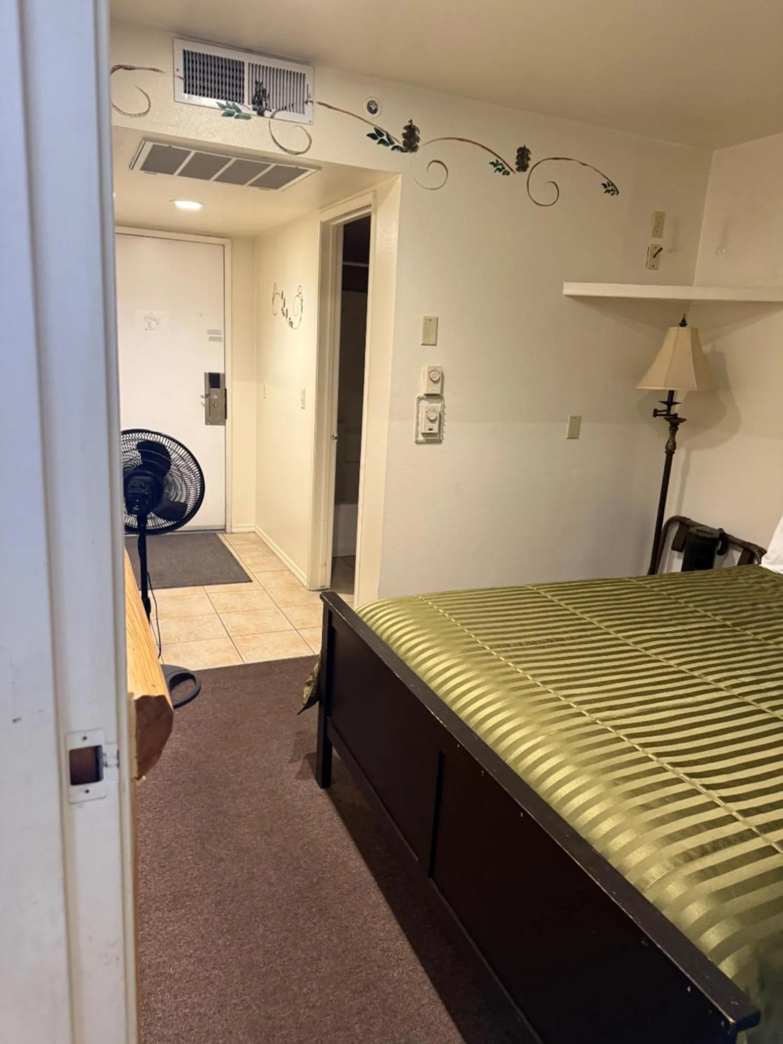 Bed in Fireside Lodge