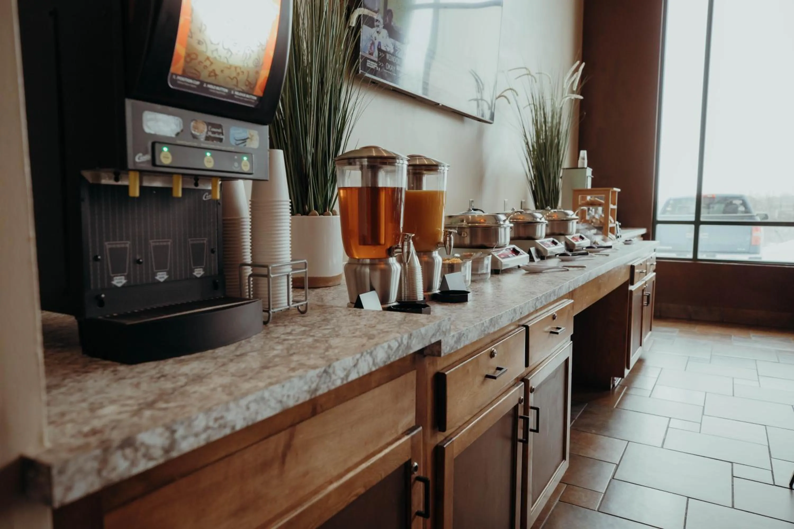 Breakfast in Wildwood Lodge