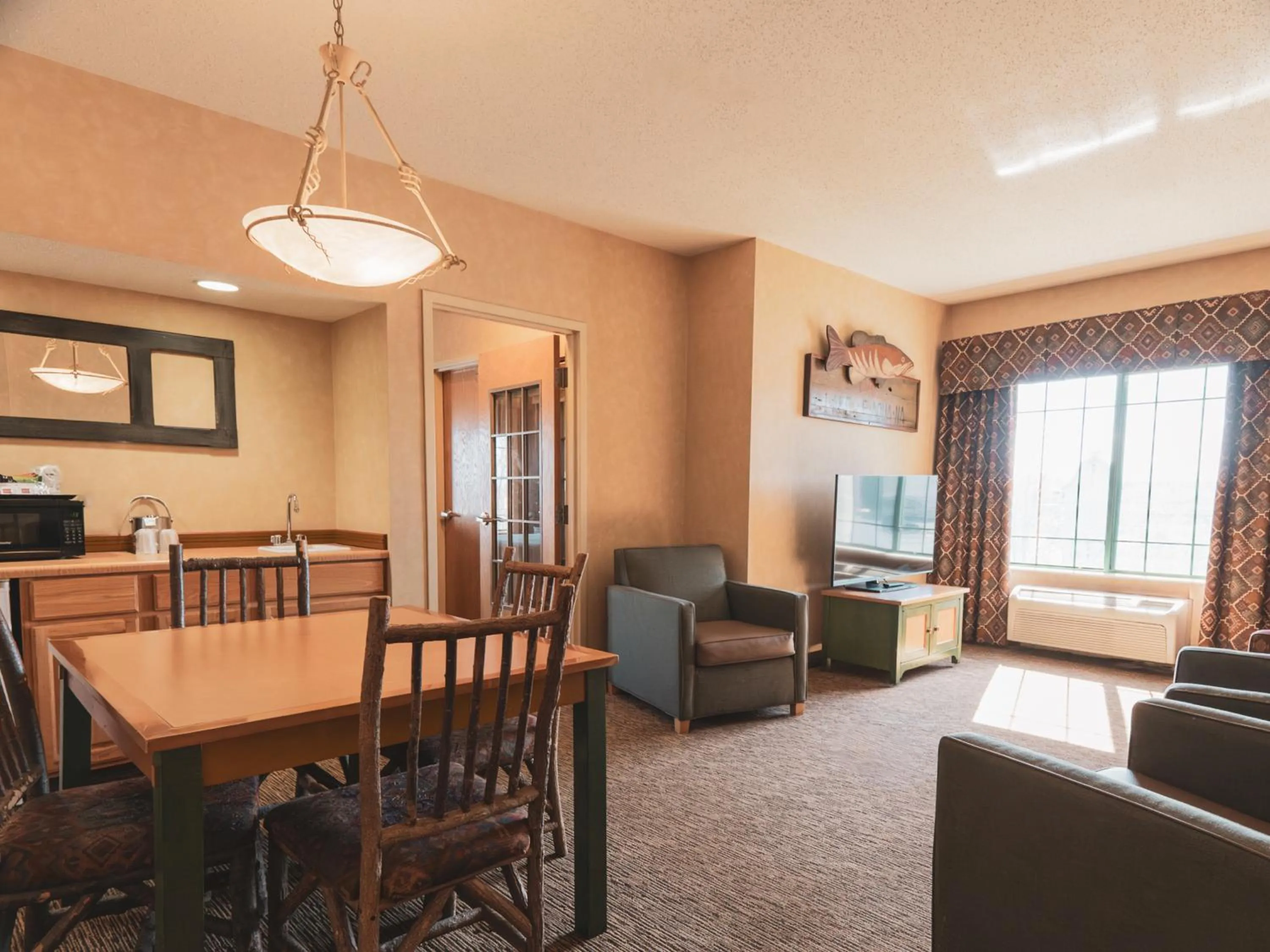 Living room in Wildwood Lodge