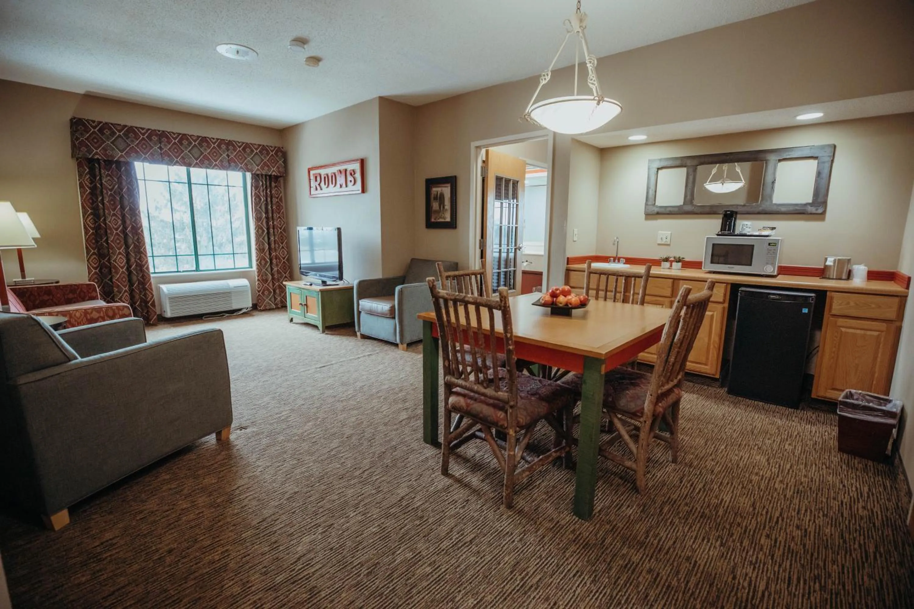 Kitchen or kitchenette in Wildwood Lodge