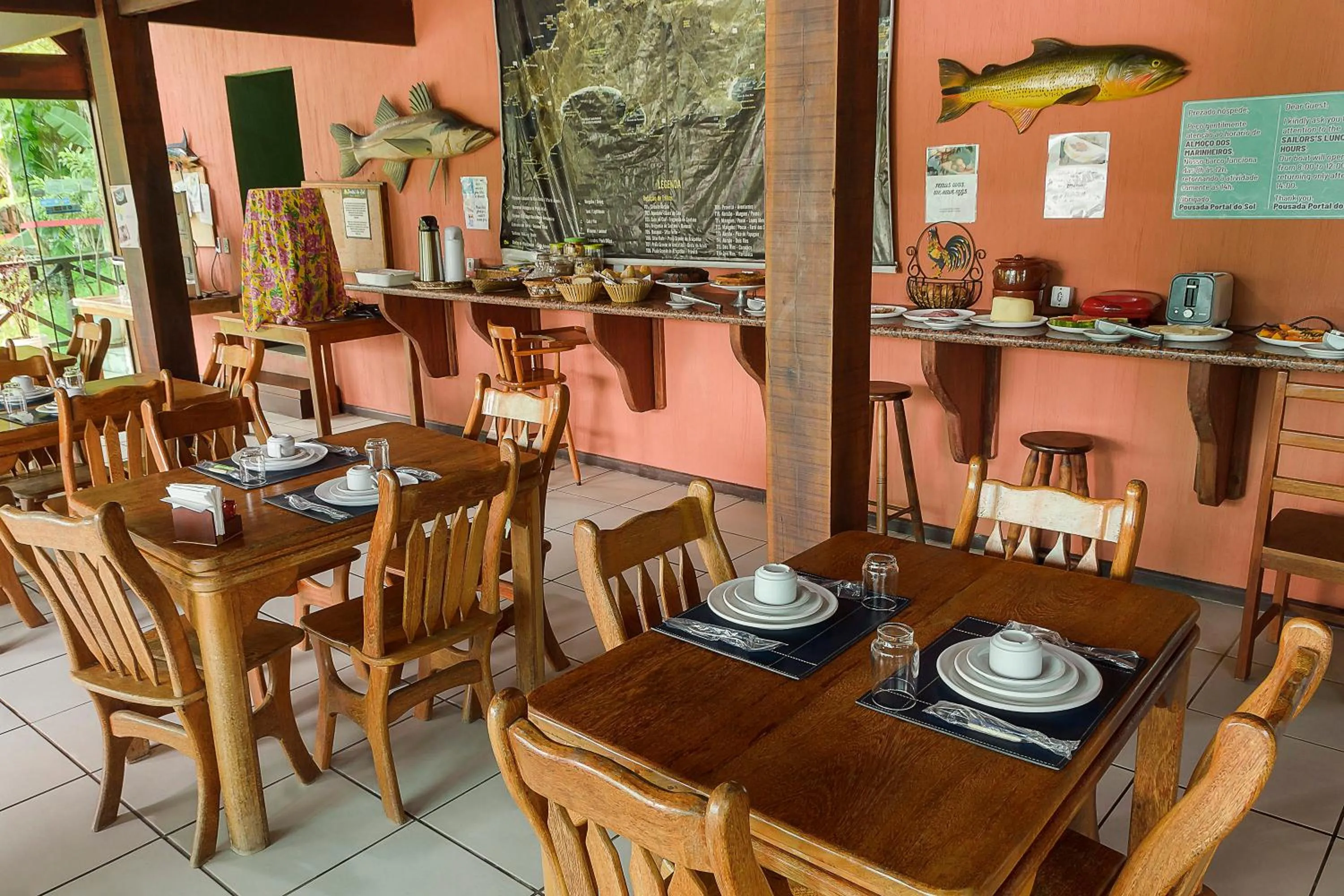 Restaurant/places to eat in Pousada Portal do Sol