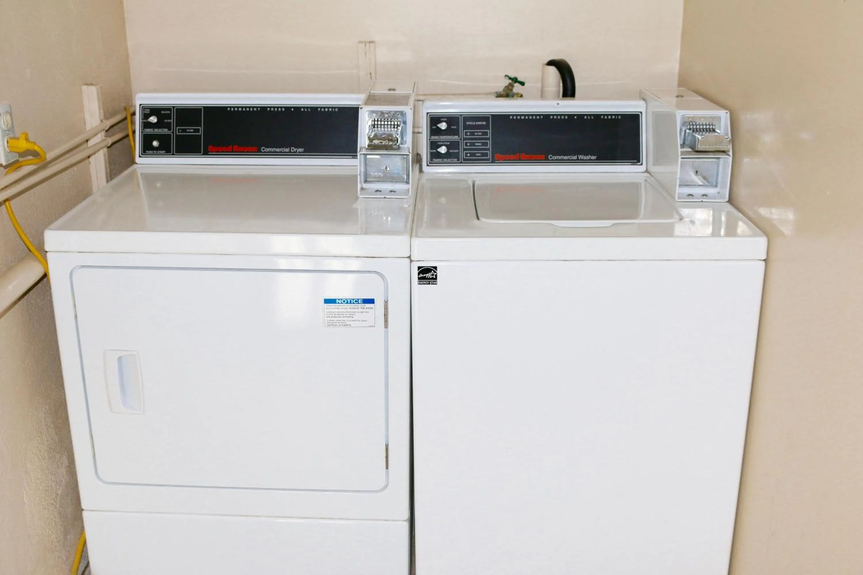 washing machine in Budget Inn On Historic Route 66, Barstow