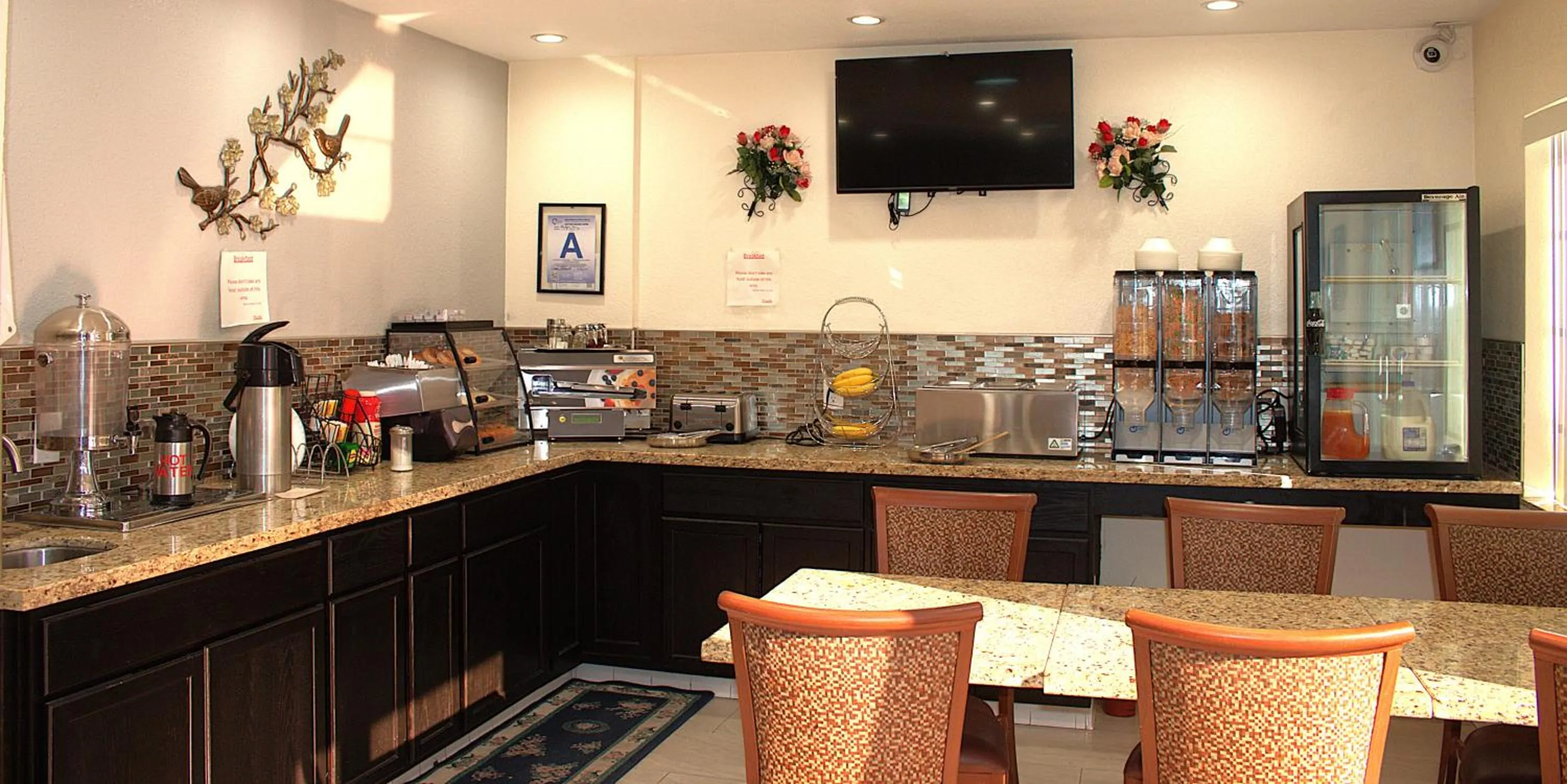 Breakfast in Budget Inn On Historic Route 66, Barstow