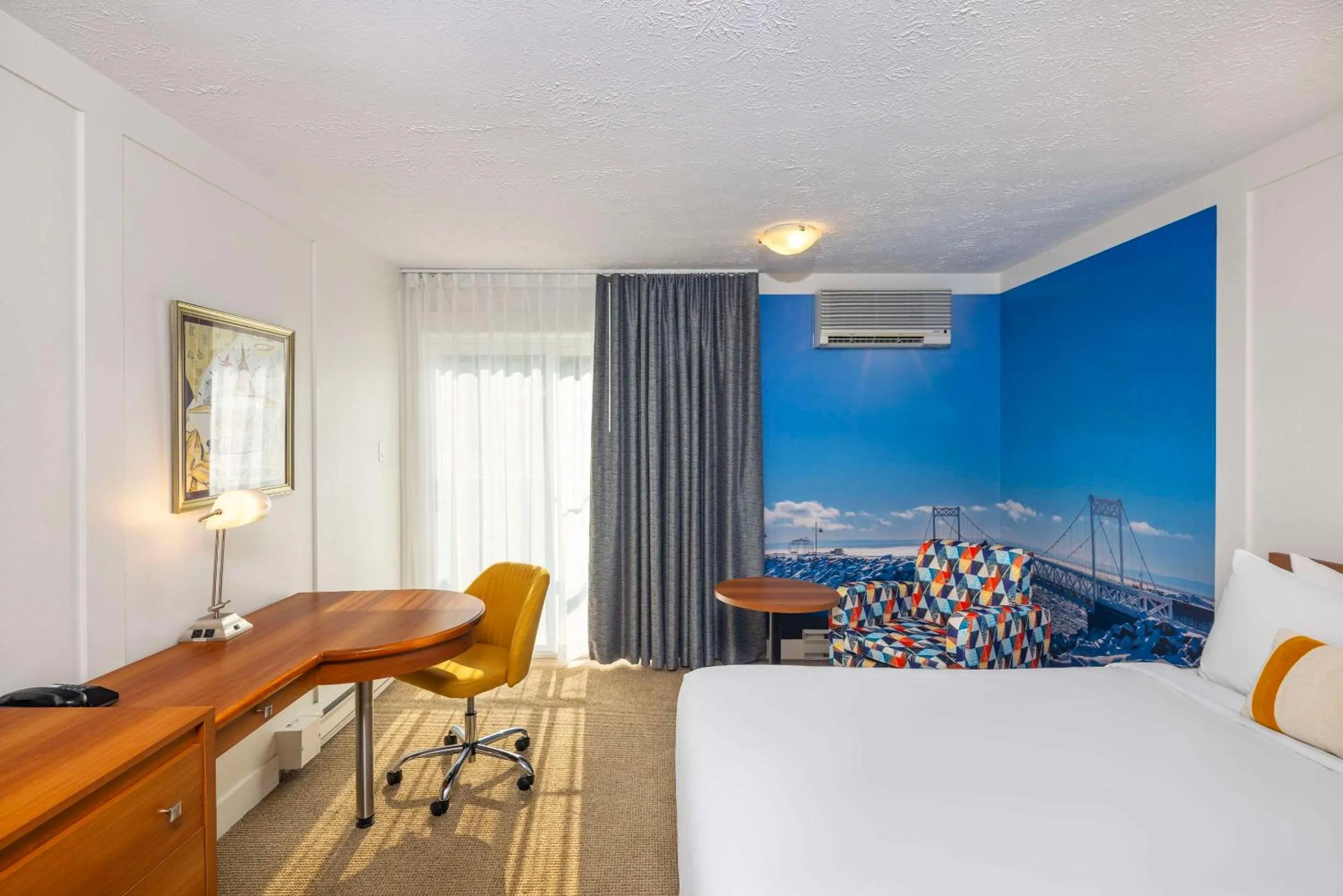 Bedroom, Bed in Clarion Pointe La Malbaie