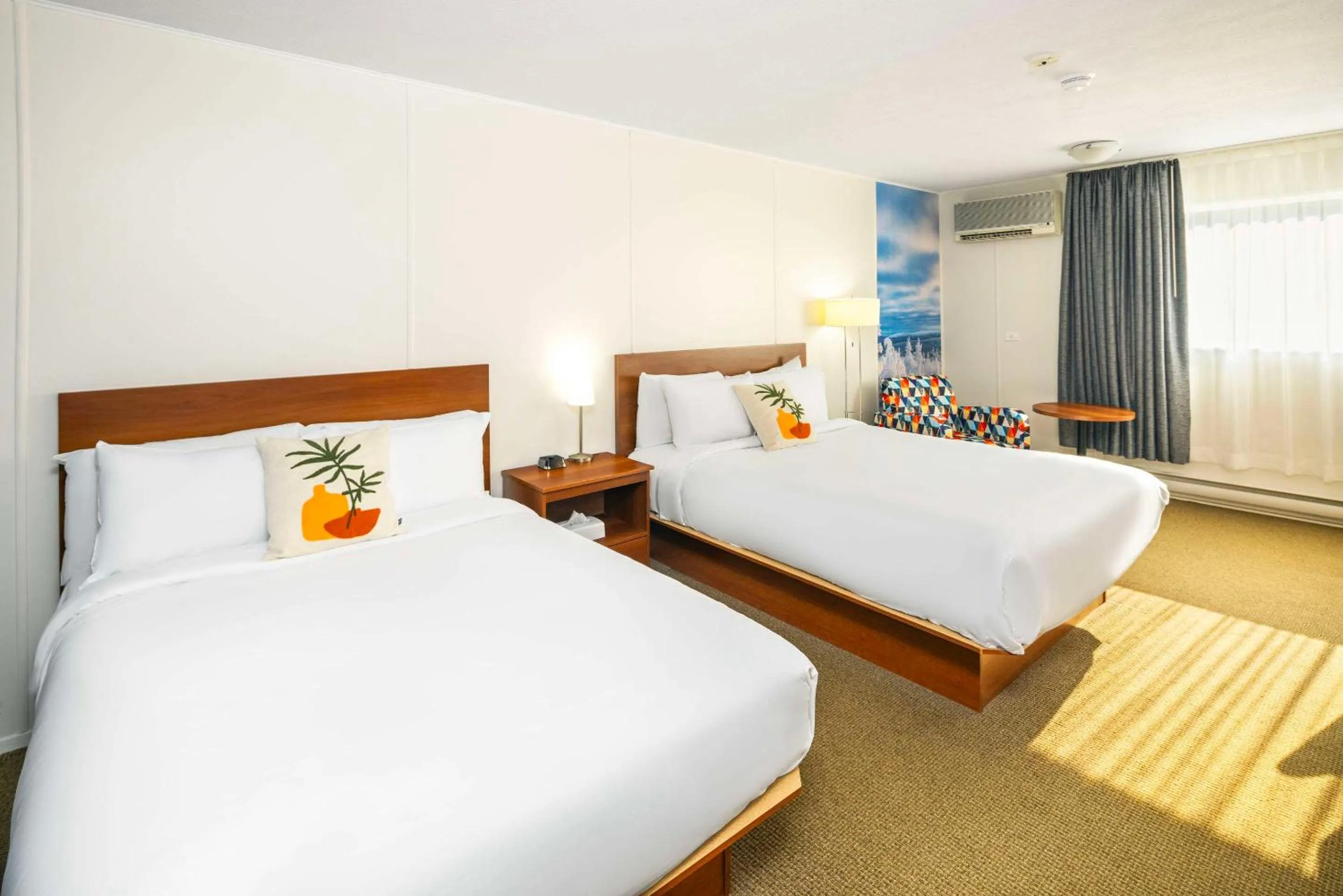 Bedroom, Bed in Clarion Pointe La Malbaie