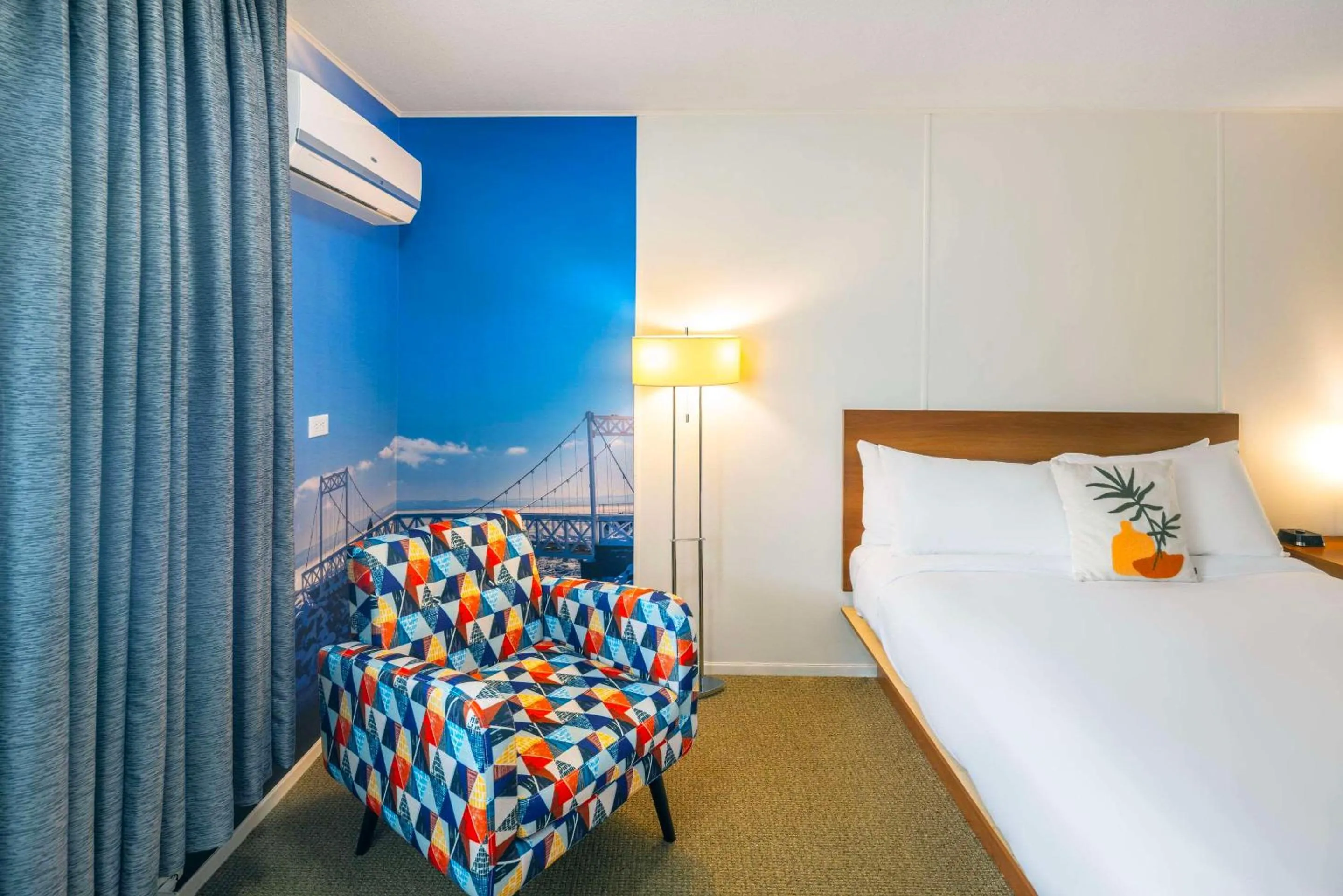 Bedroom, Bed in Clarion Pointe La Malbaie