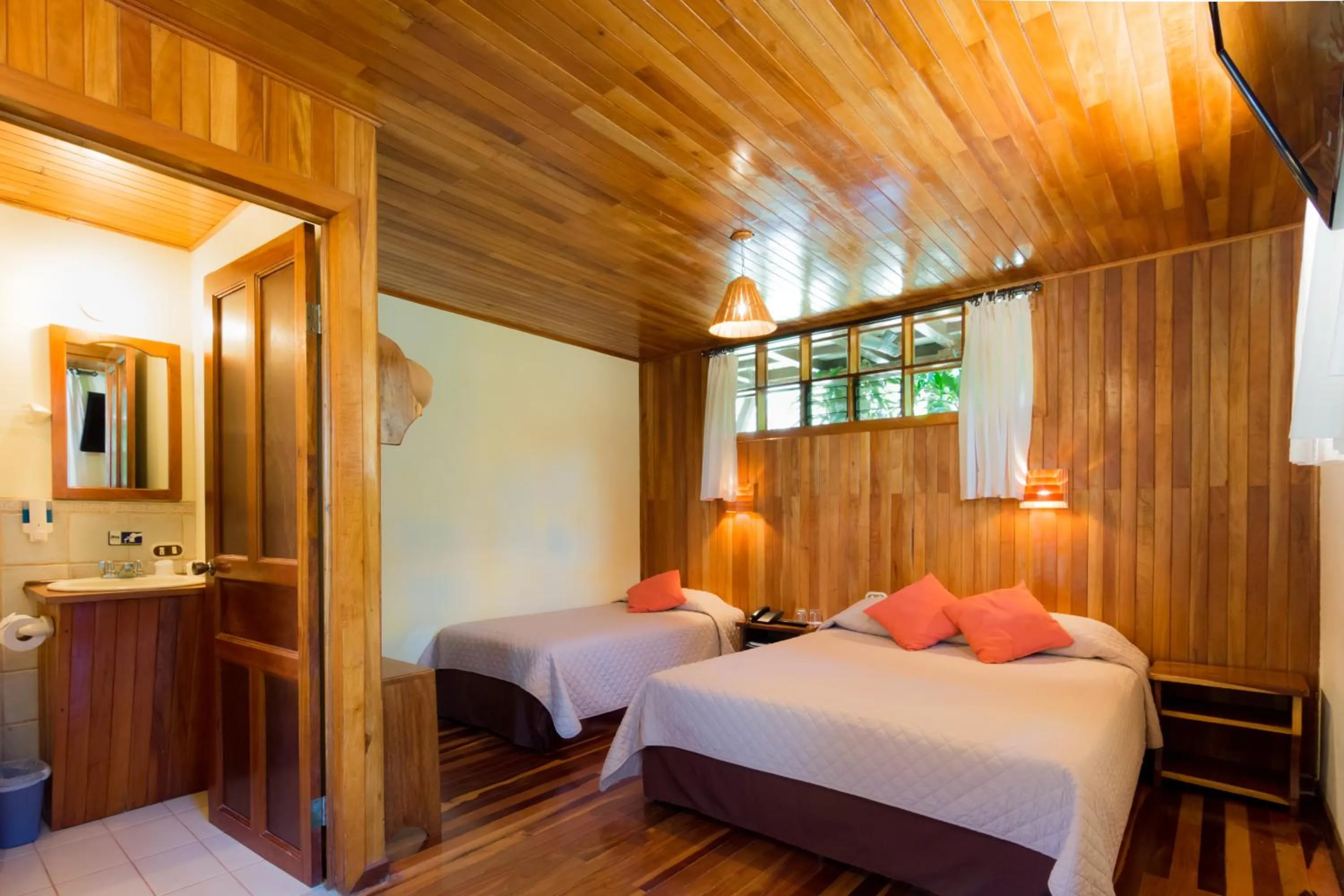 Bed in Monteverde Country Lodge - Costa Rica