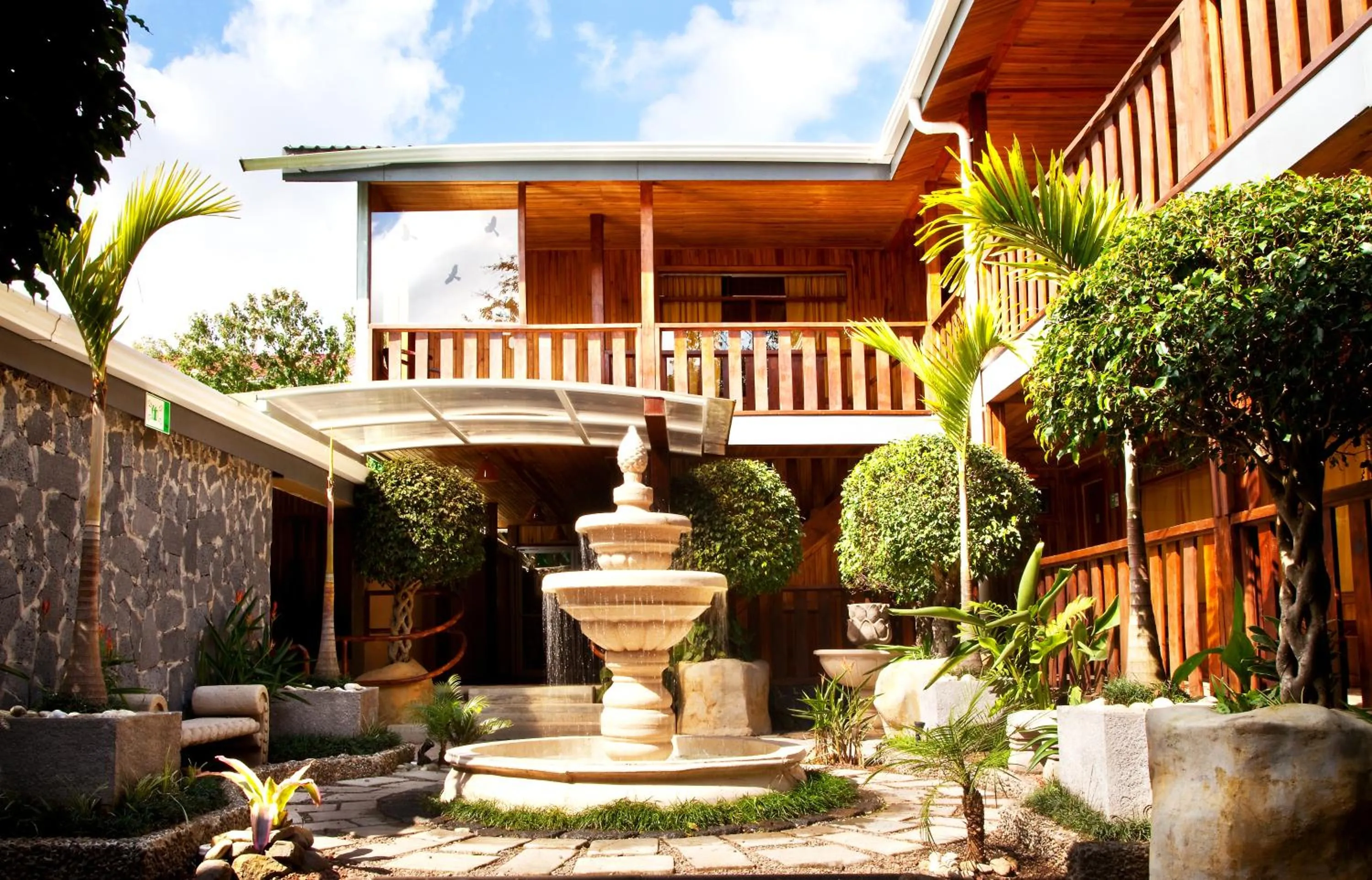 Property building in Monteverde Country Lodge - Costa Rica