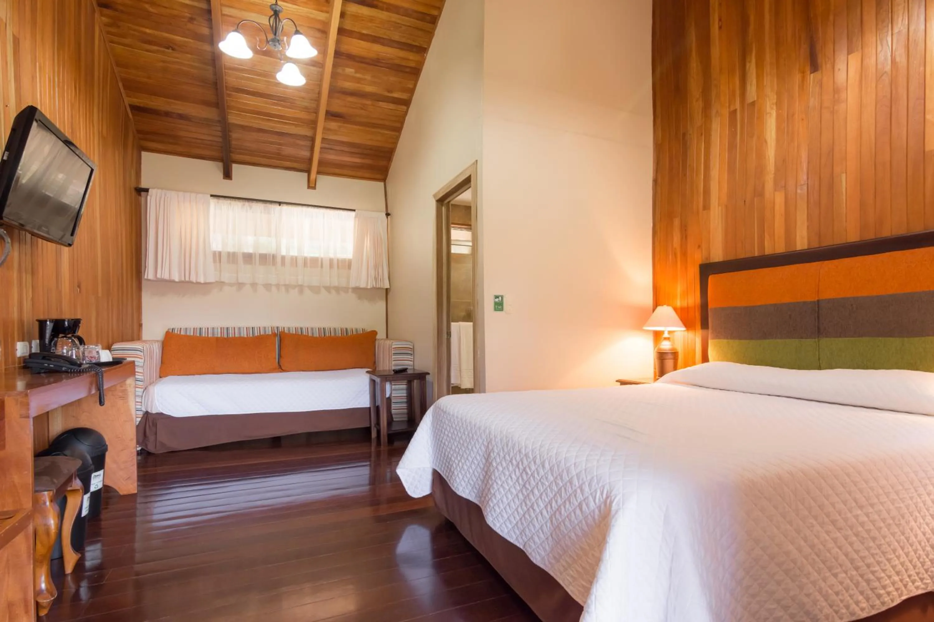 Bed in Monteverde Country Lodge - Costa Rica
