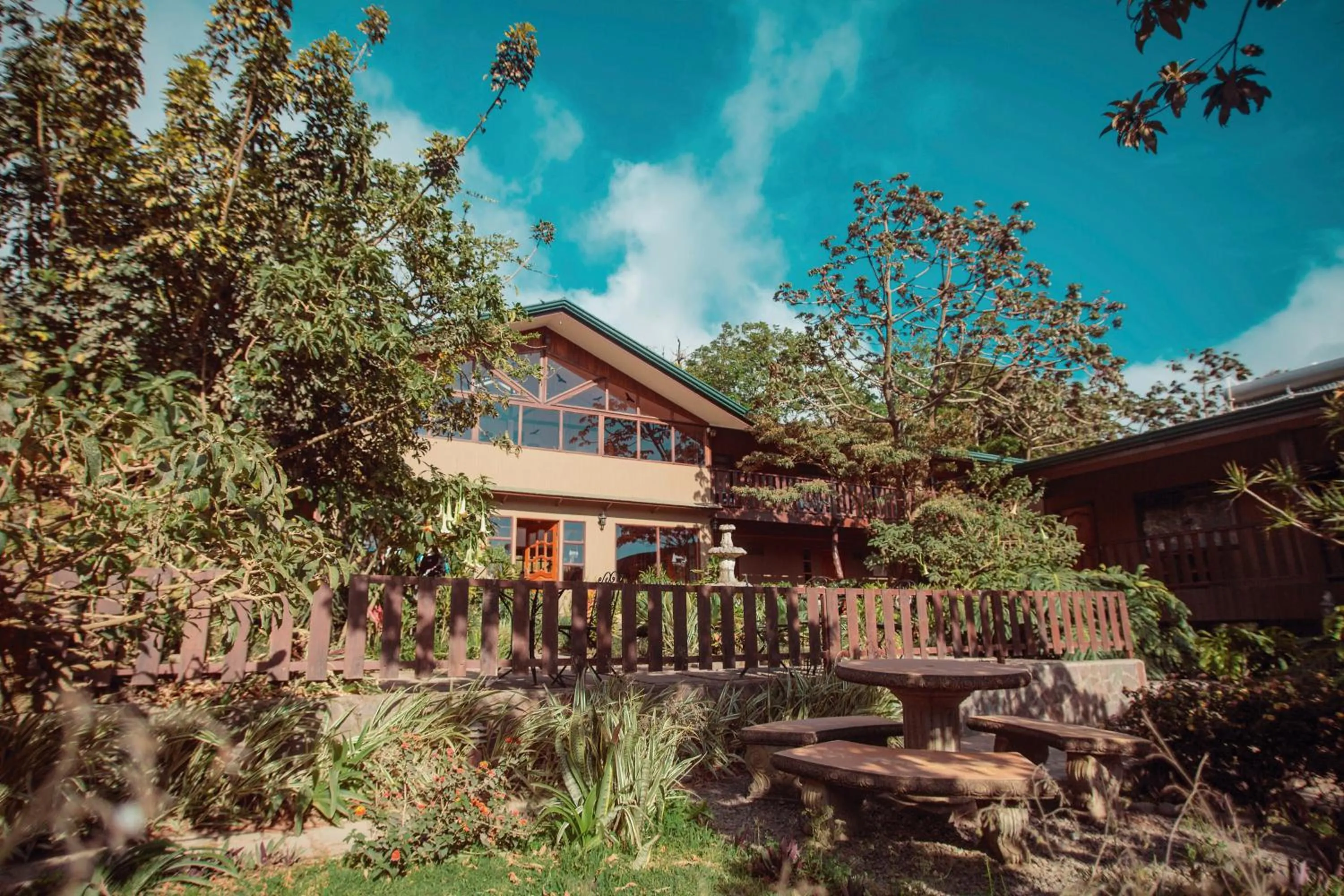 Property building in Monteverde Country Lodge - Costa Rica