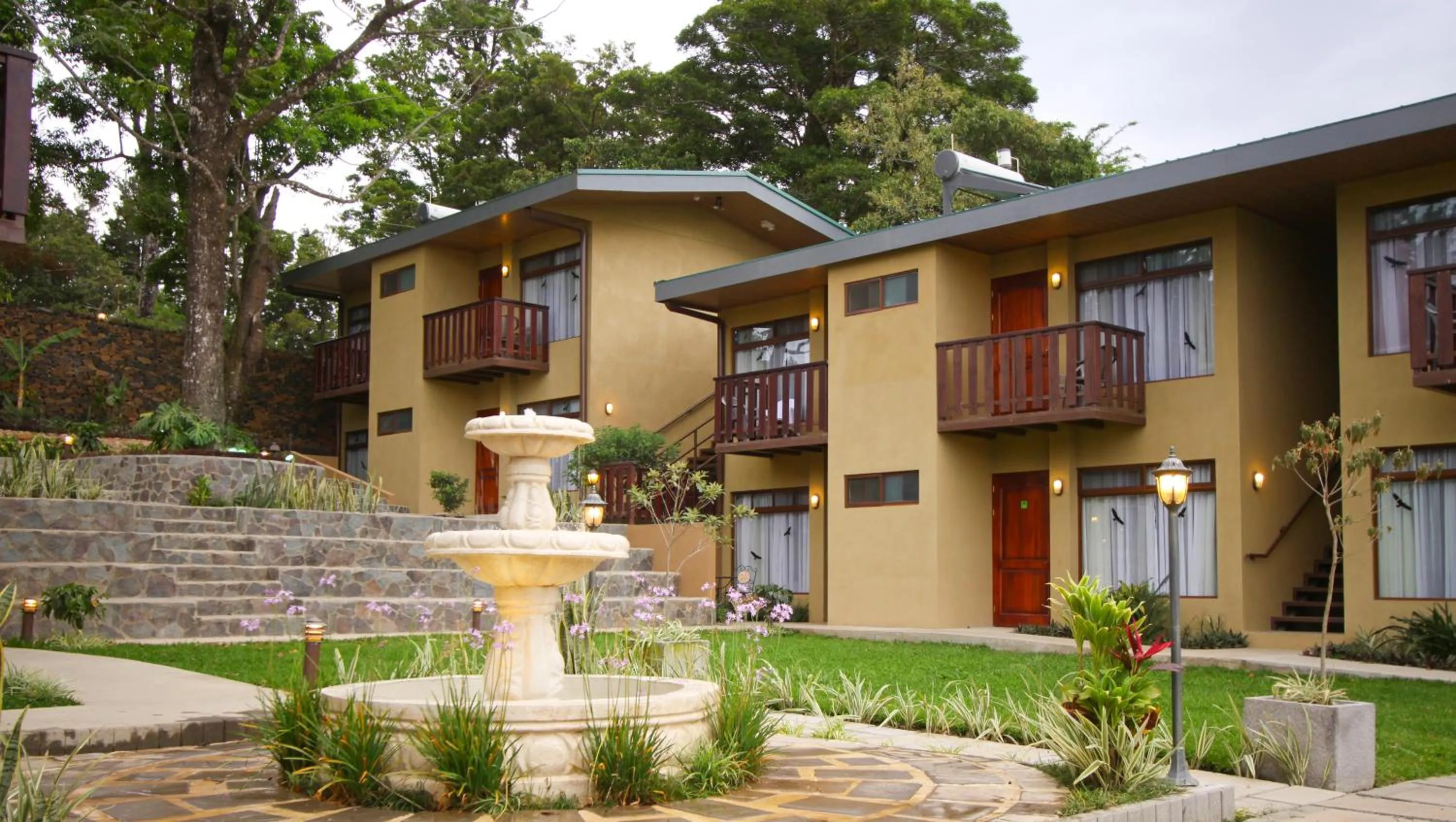 Property building in Monteverde Country Lodge - Costa Rica