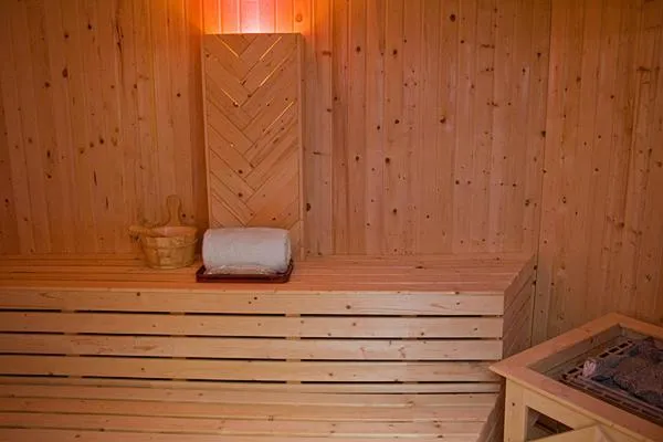 Spa and wellness centre/facilities in Golden Coast Hotel