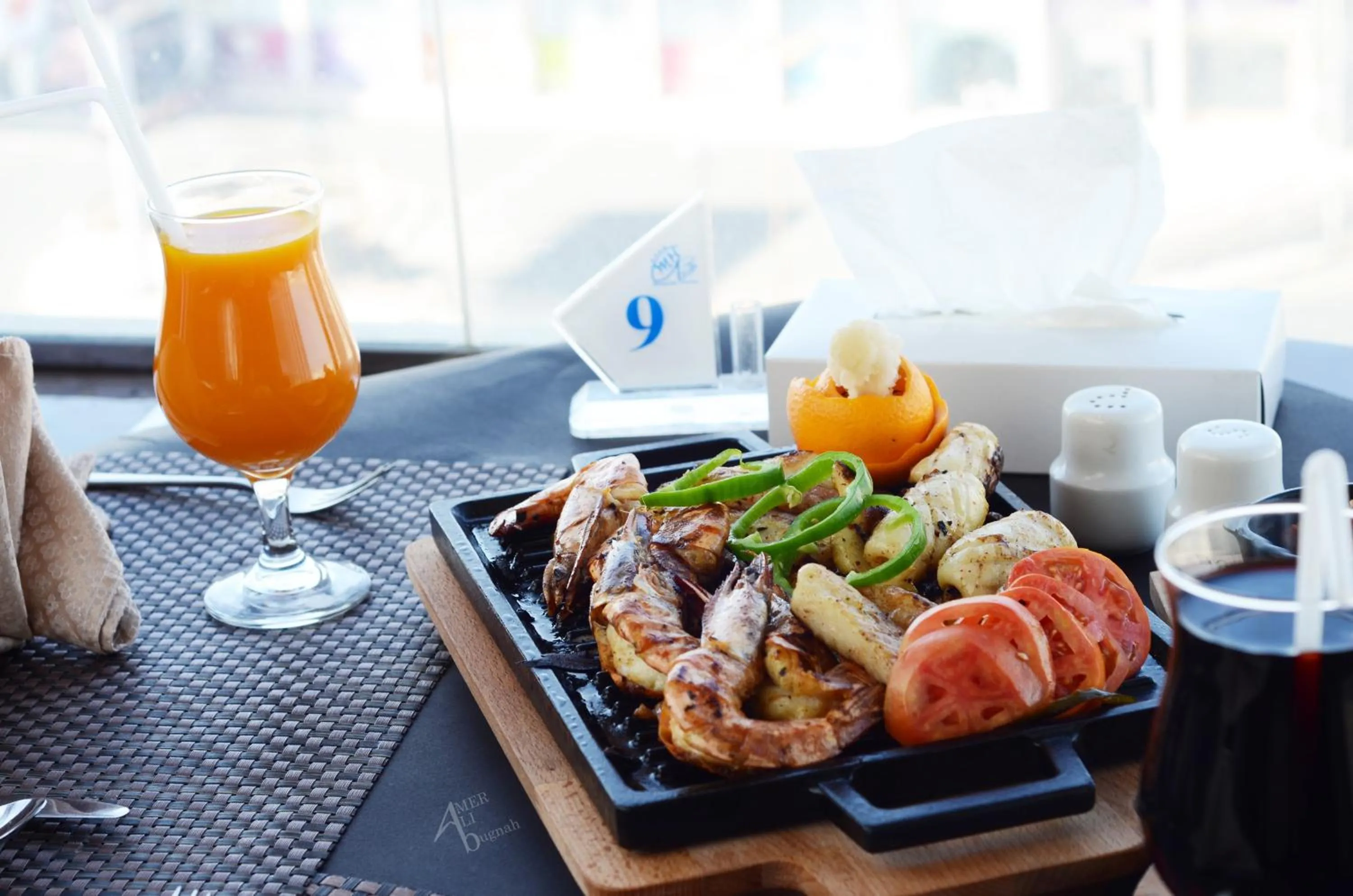 Restaurant/places to eat in Qasr Al Sahab