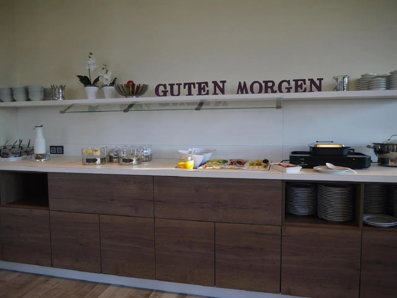 Buffet breakfast in Hotel am Berg Esslingen