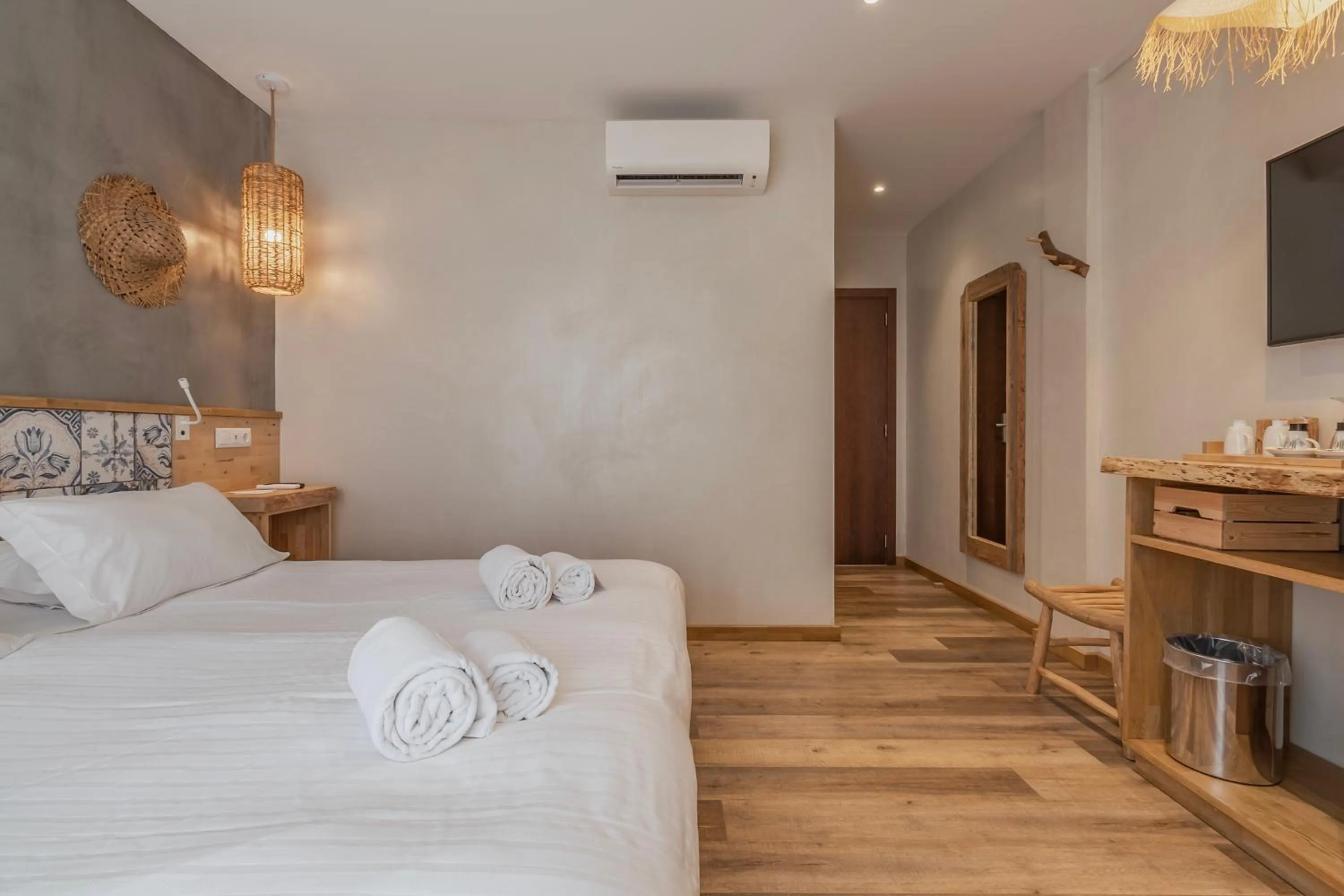 Bed in Charming Residence & Guest House Dom Manuel I Adults only