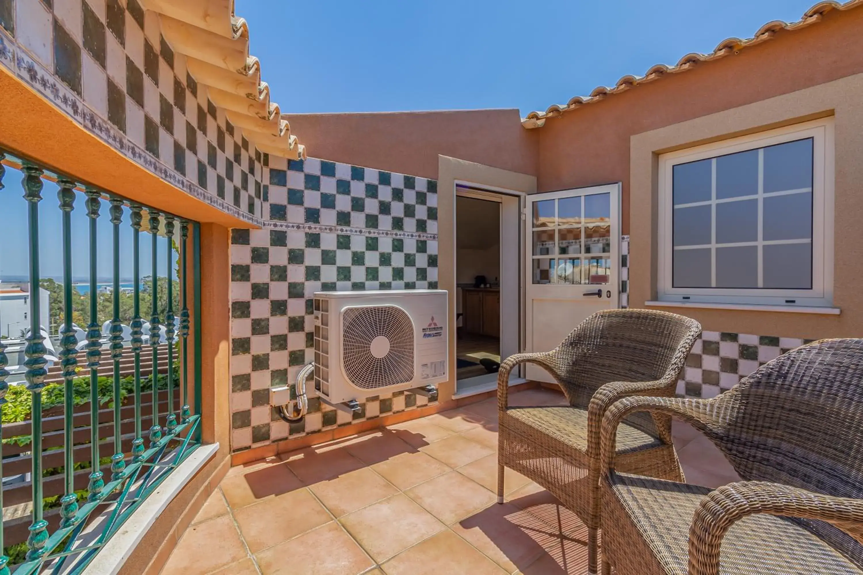 Junior Suite with Terrace - Attic - Main House in Charming Residence & Guest House Dom Manuel I Adults only Junior Suite with Terrace - Attic - Main House in Charming Residence & Guest House Dom Manuel I Adults only